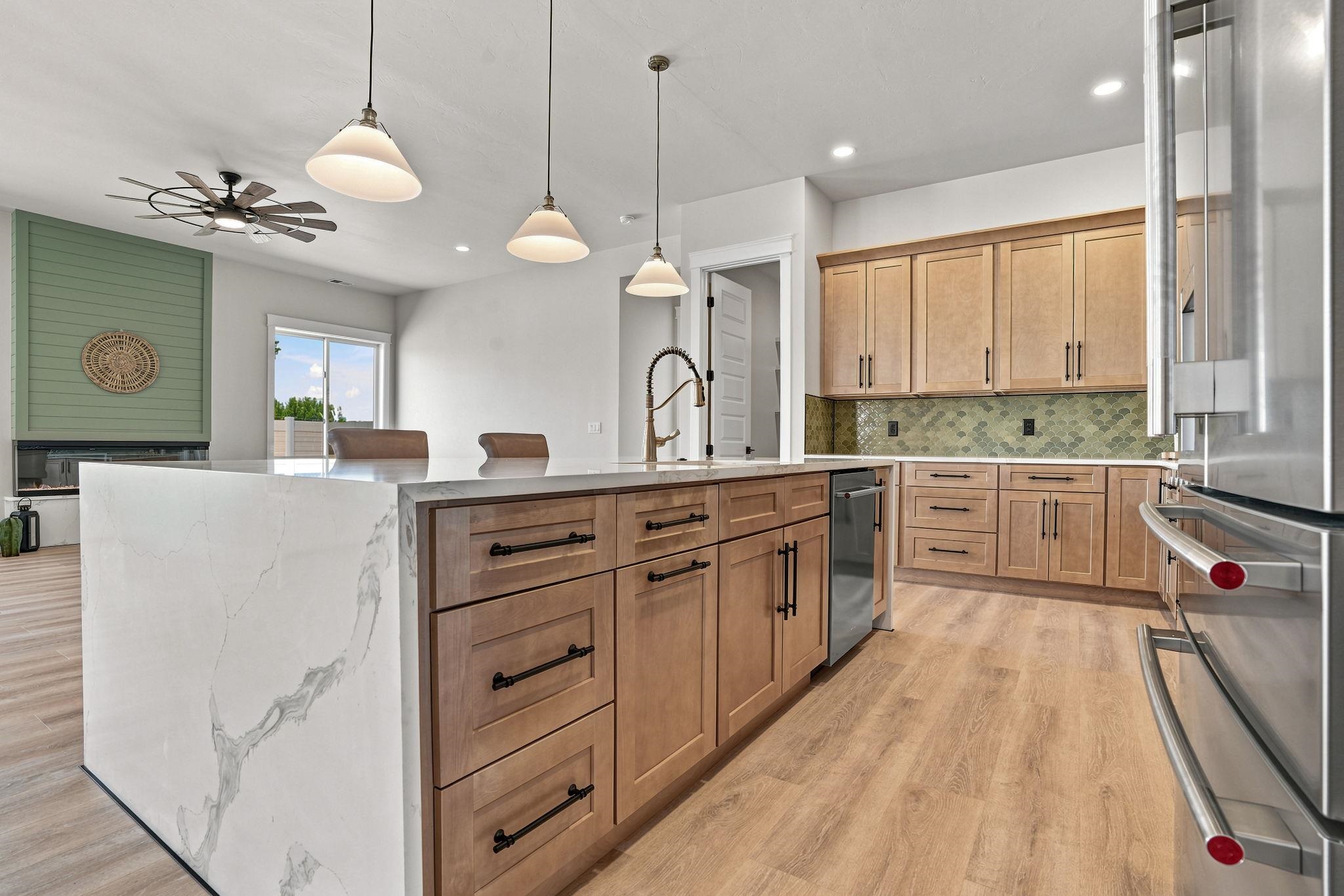 1003 Summer Haven Court Property Photo 6