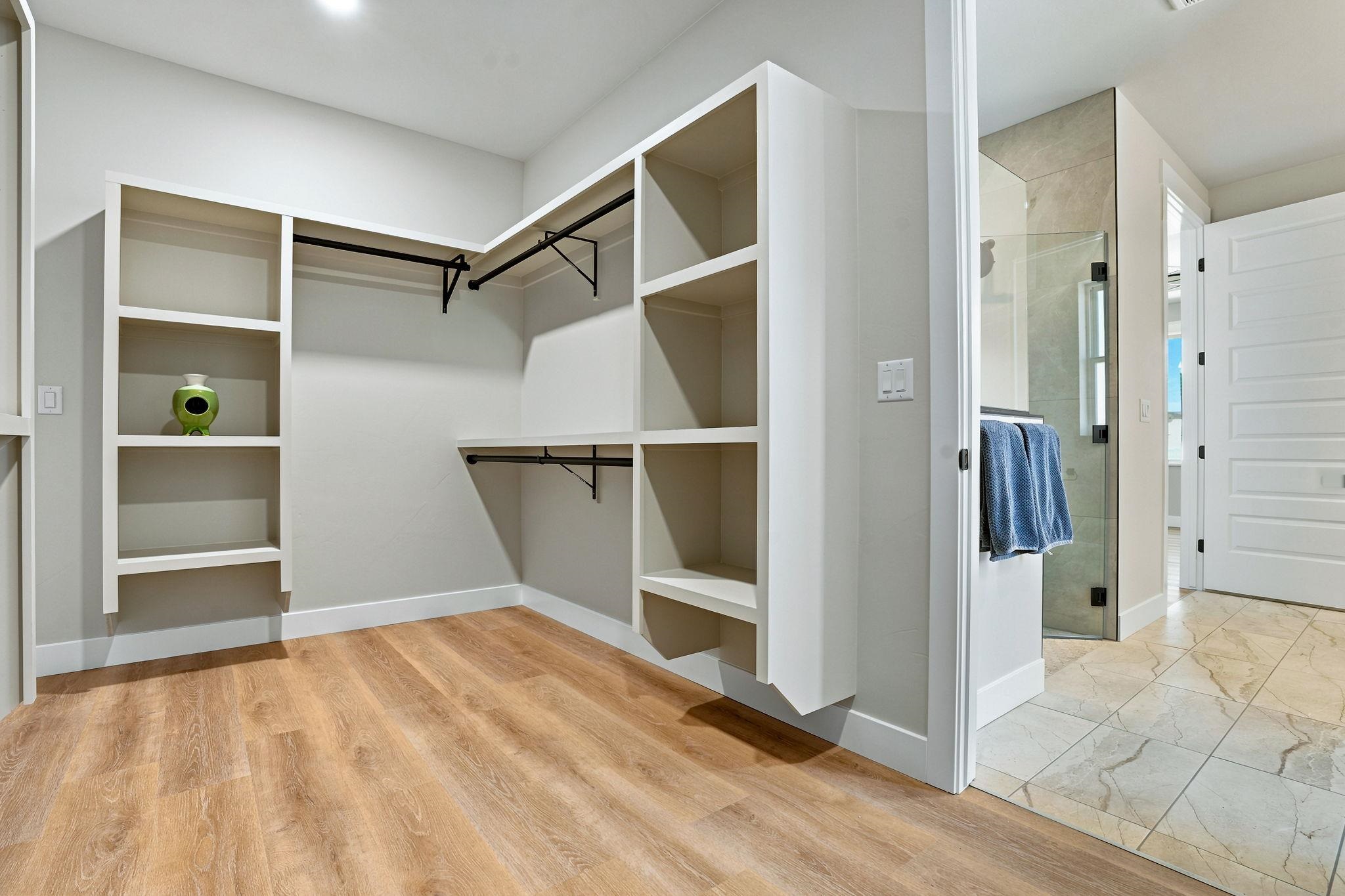 1003 Summer Haven Court Property Photo 20