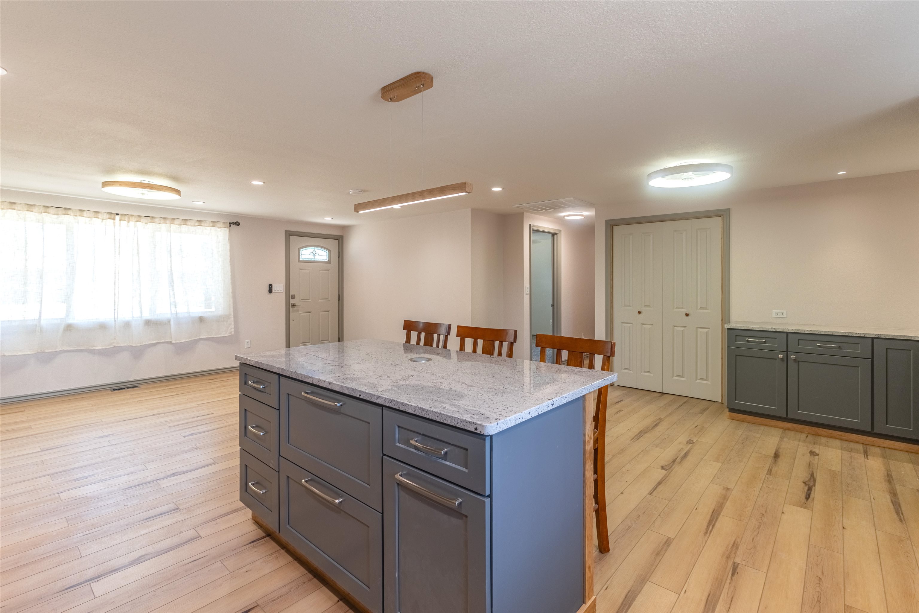 2883 1/2 Texas Avenue Property Photo 4