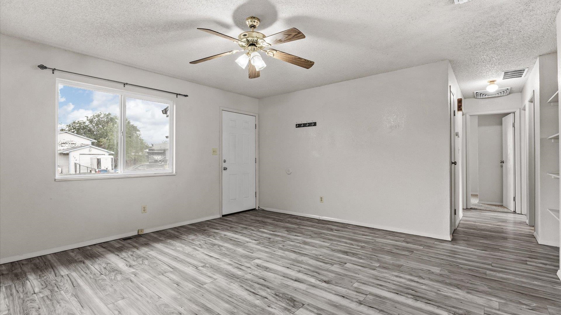 577 Fairfield Court Property Photo 13