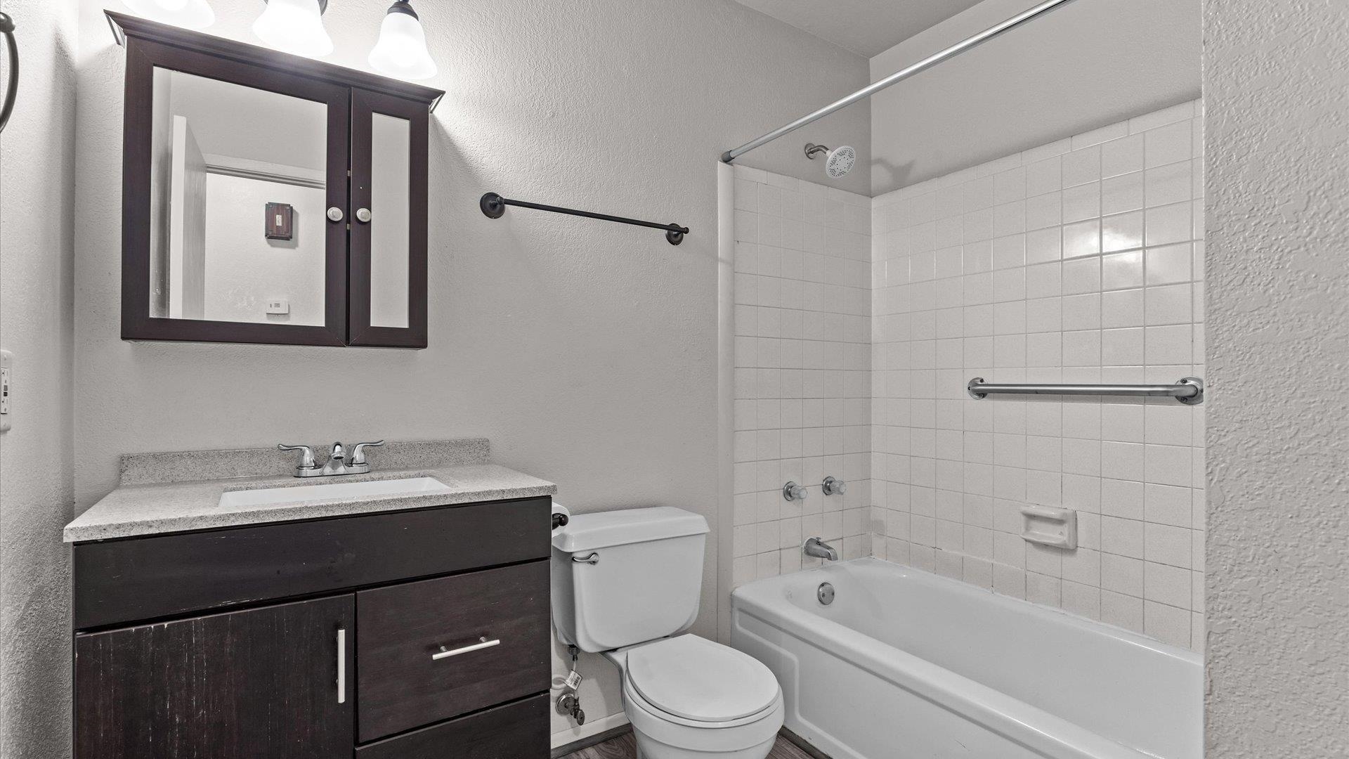 577 Fairfield Court Property Photo 21