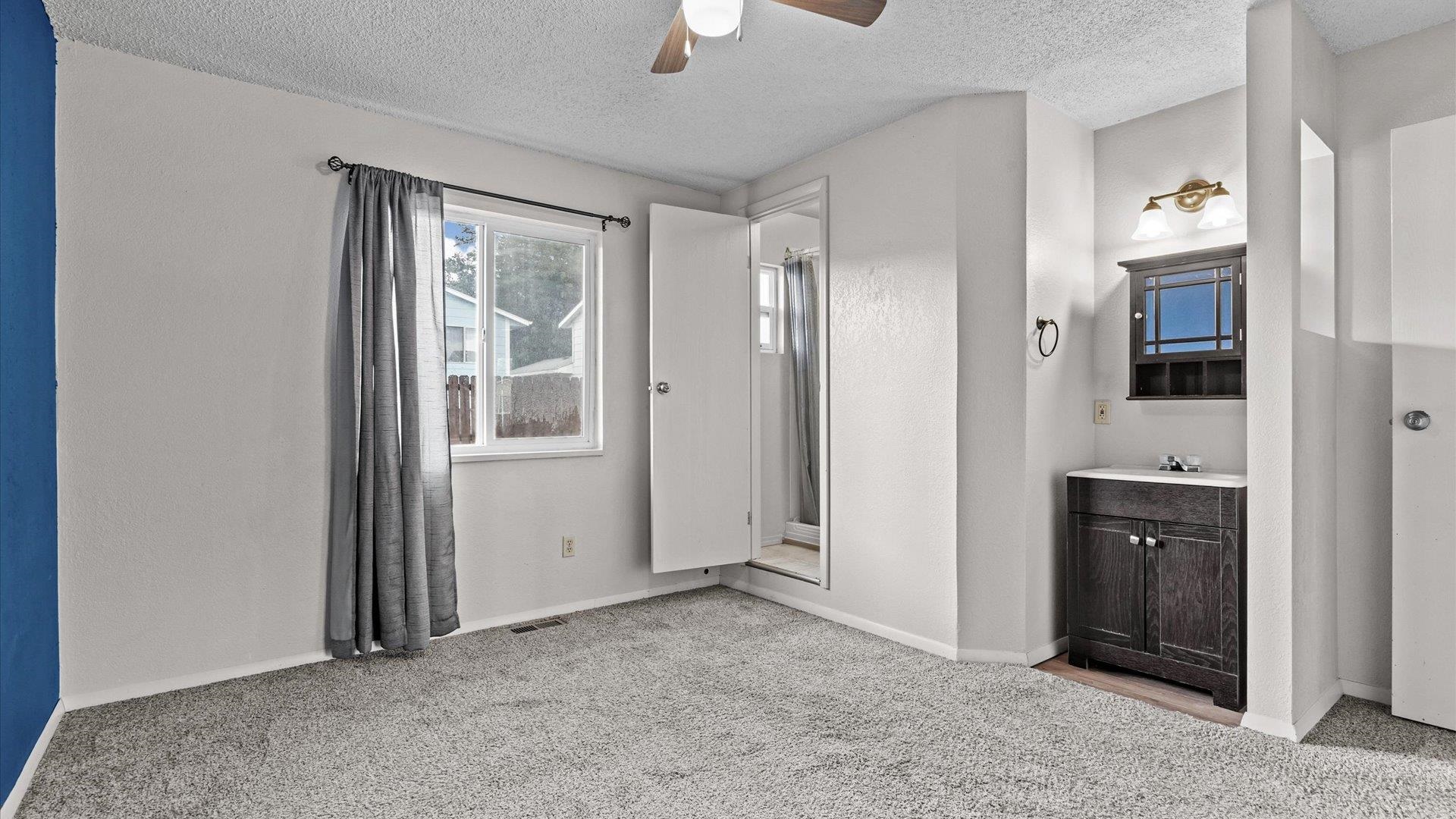 577 Fairfield Court Property Photo 24