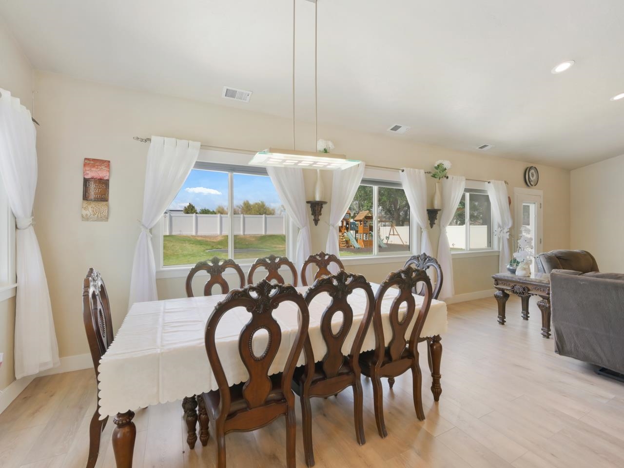 2984 Lurvey Lane Property Photo 8