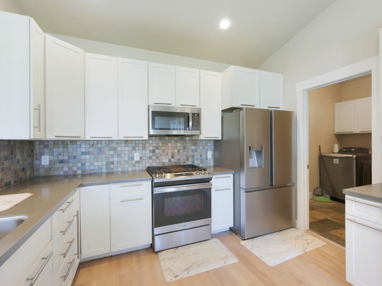 2984 Lurvey Lane Property Photo 10