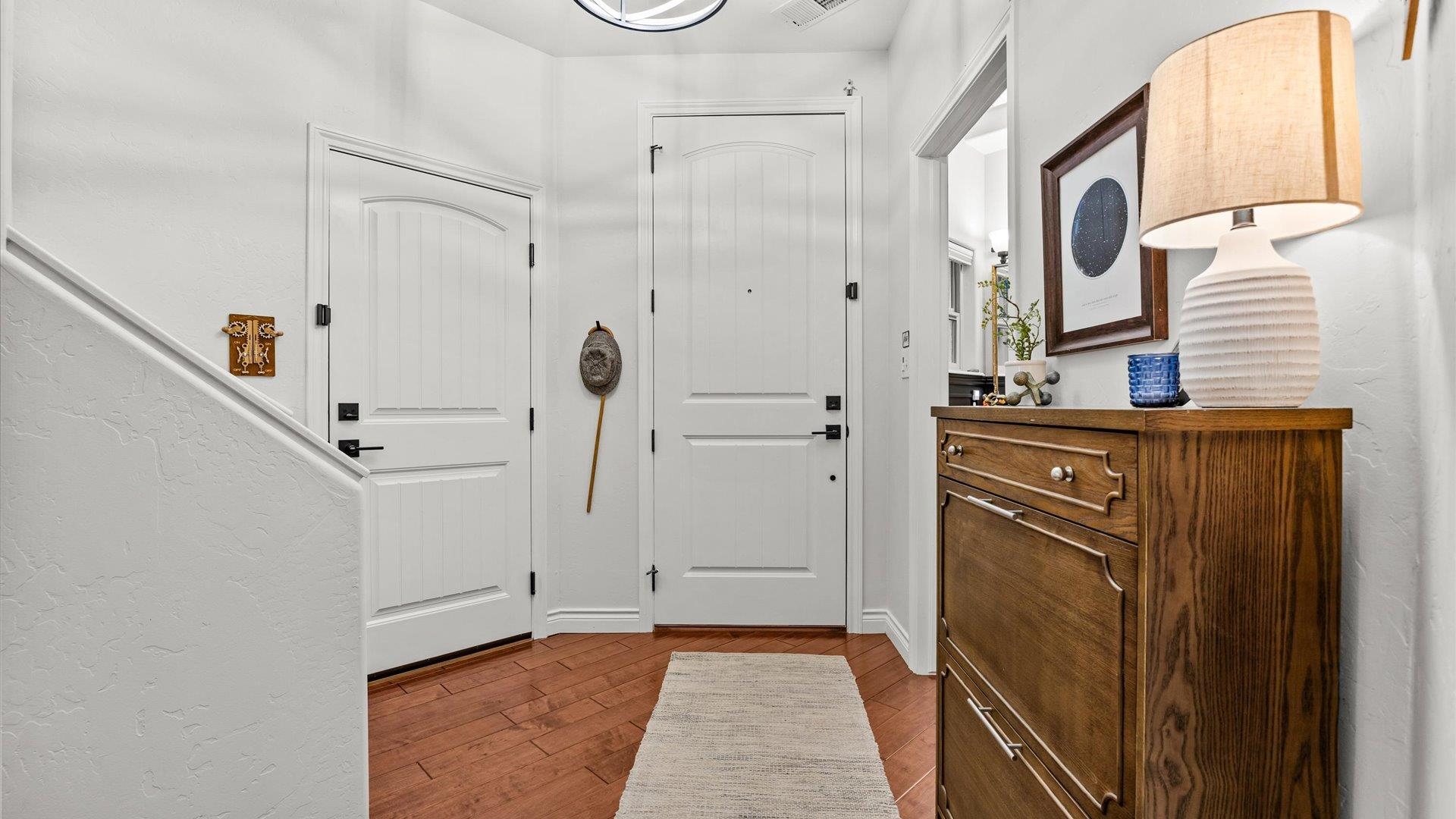 334 Cliff View Drive Property Photo 4