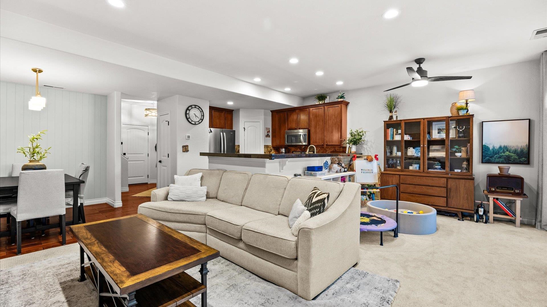 334 Cliff View Drive Property Photo 6