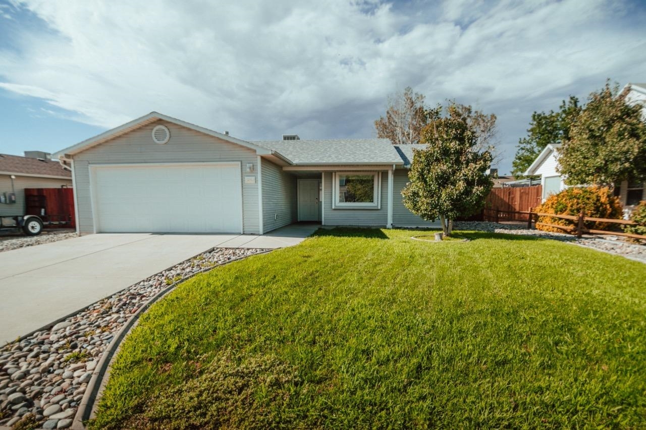 3152 E Eider Court Property Photo 1