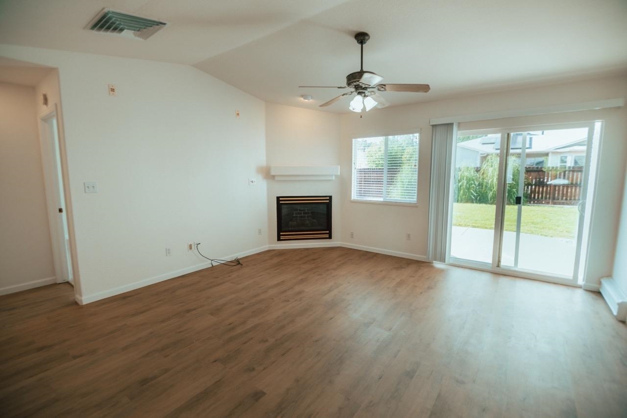 3152 E Eider Court Property Photo 5