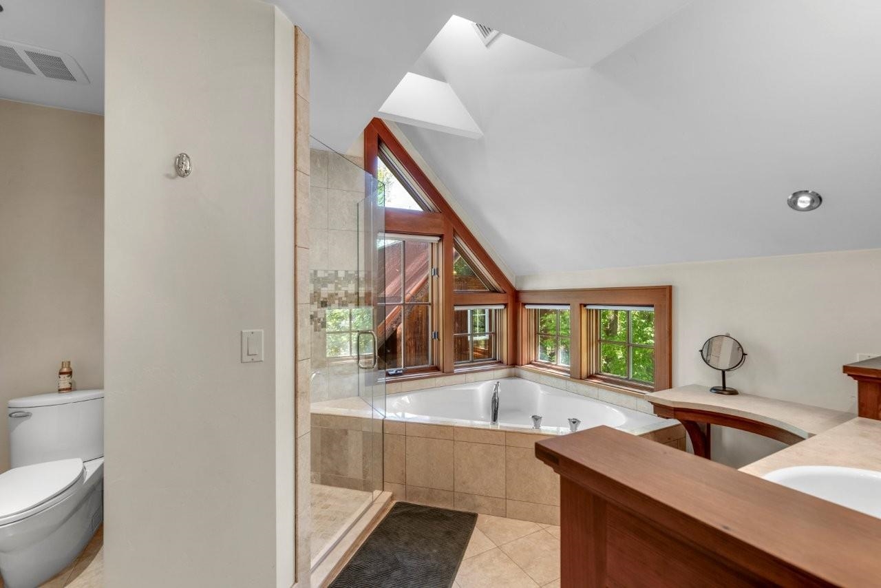 739 Clinton Street Property Photo 19