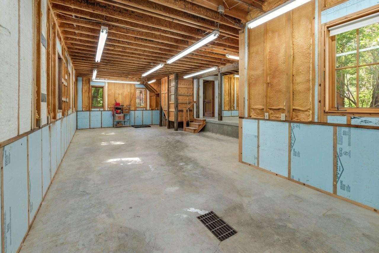 739 Clinton Street Property Photo 37