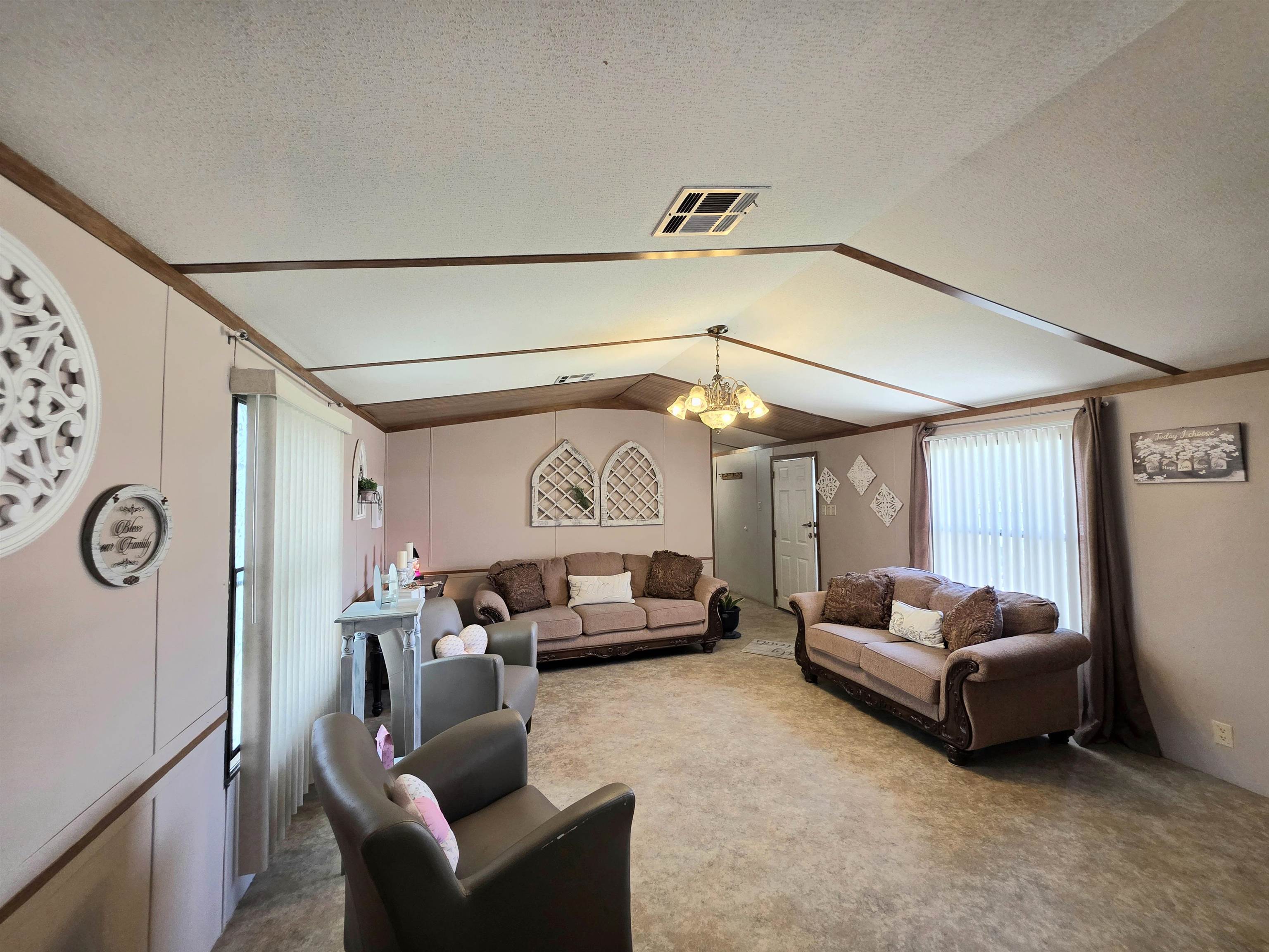 424 32 Road Property Photo 4