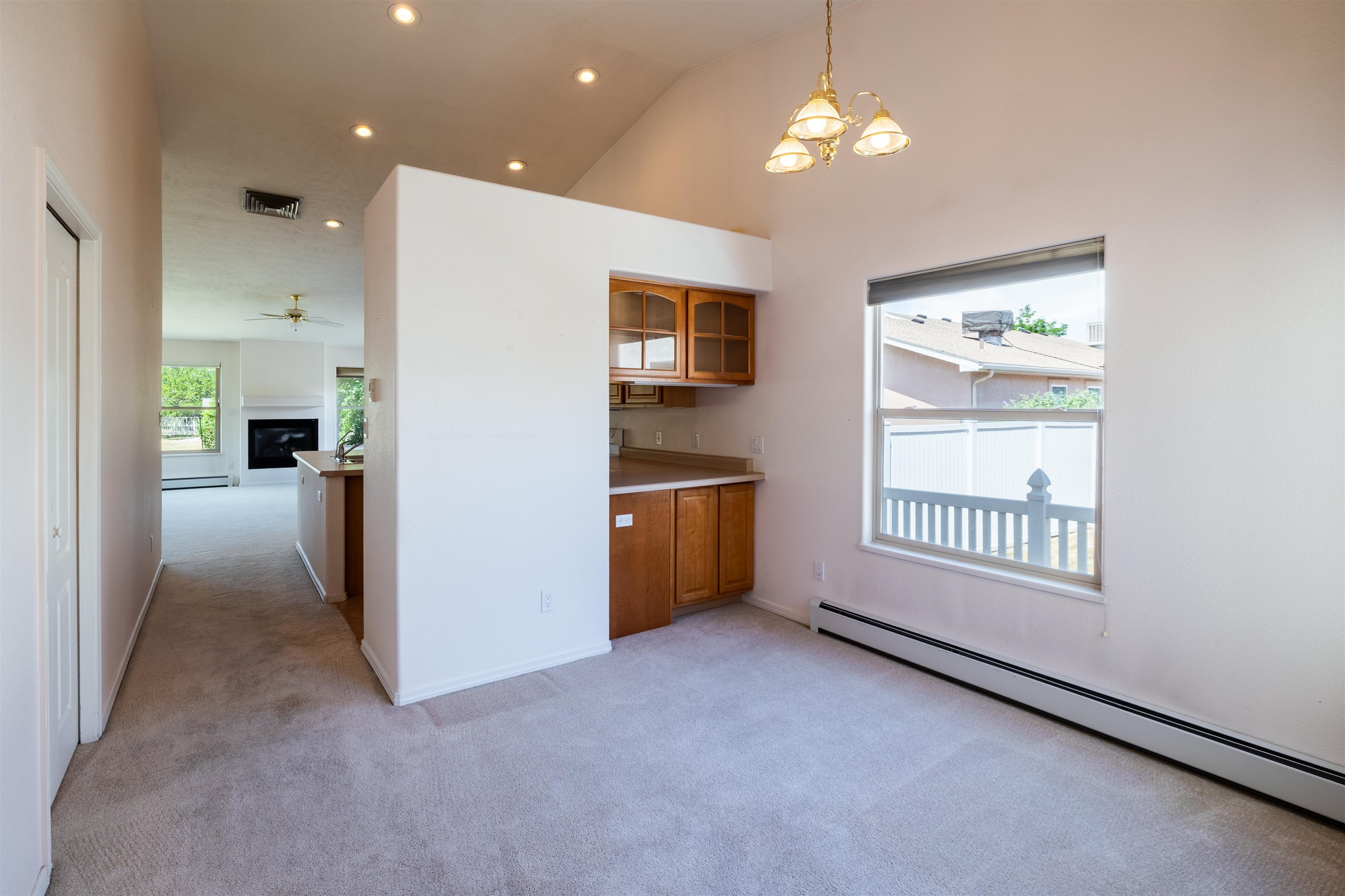 706 Fountainhead Boulevard Property Photo 5