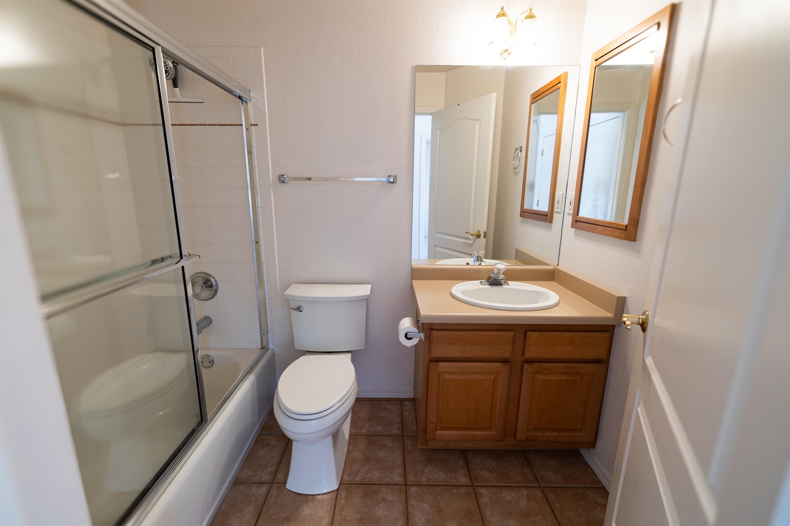 706 Fountainhead Boulevard Property Photo 16