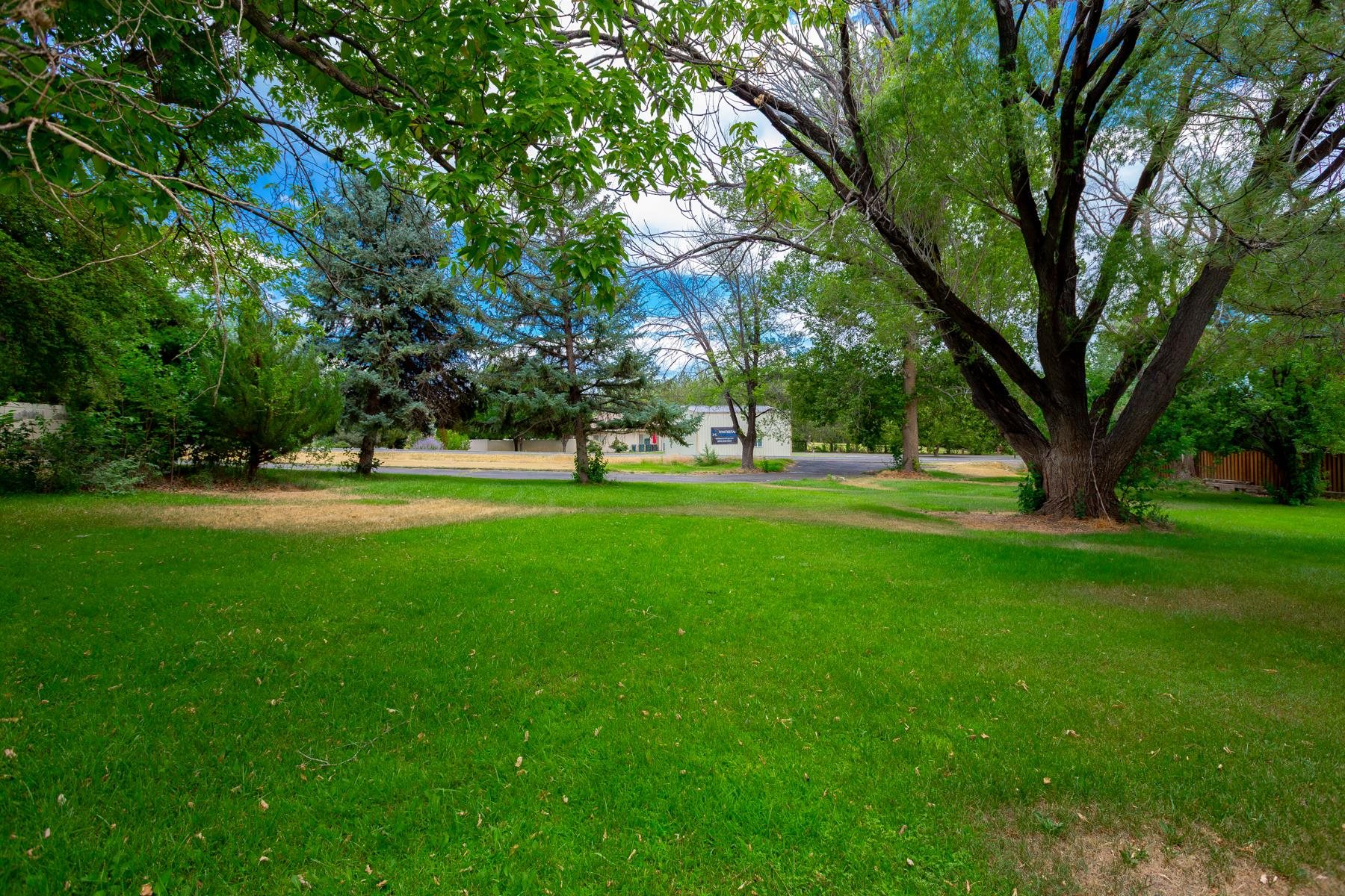653 26 1/2 Road Property Photo 33