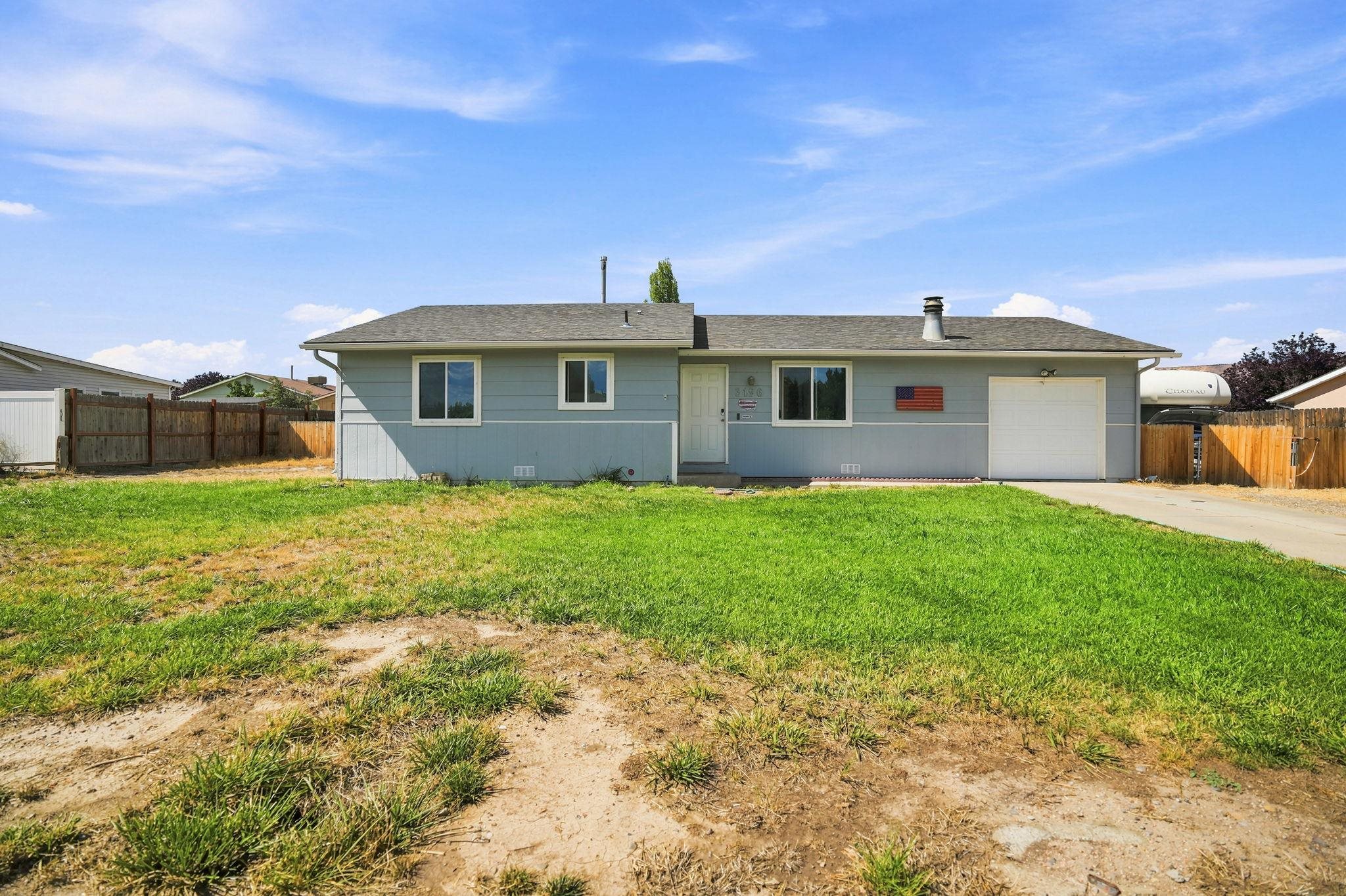 3196 Jamison Avenue Property Photo 1