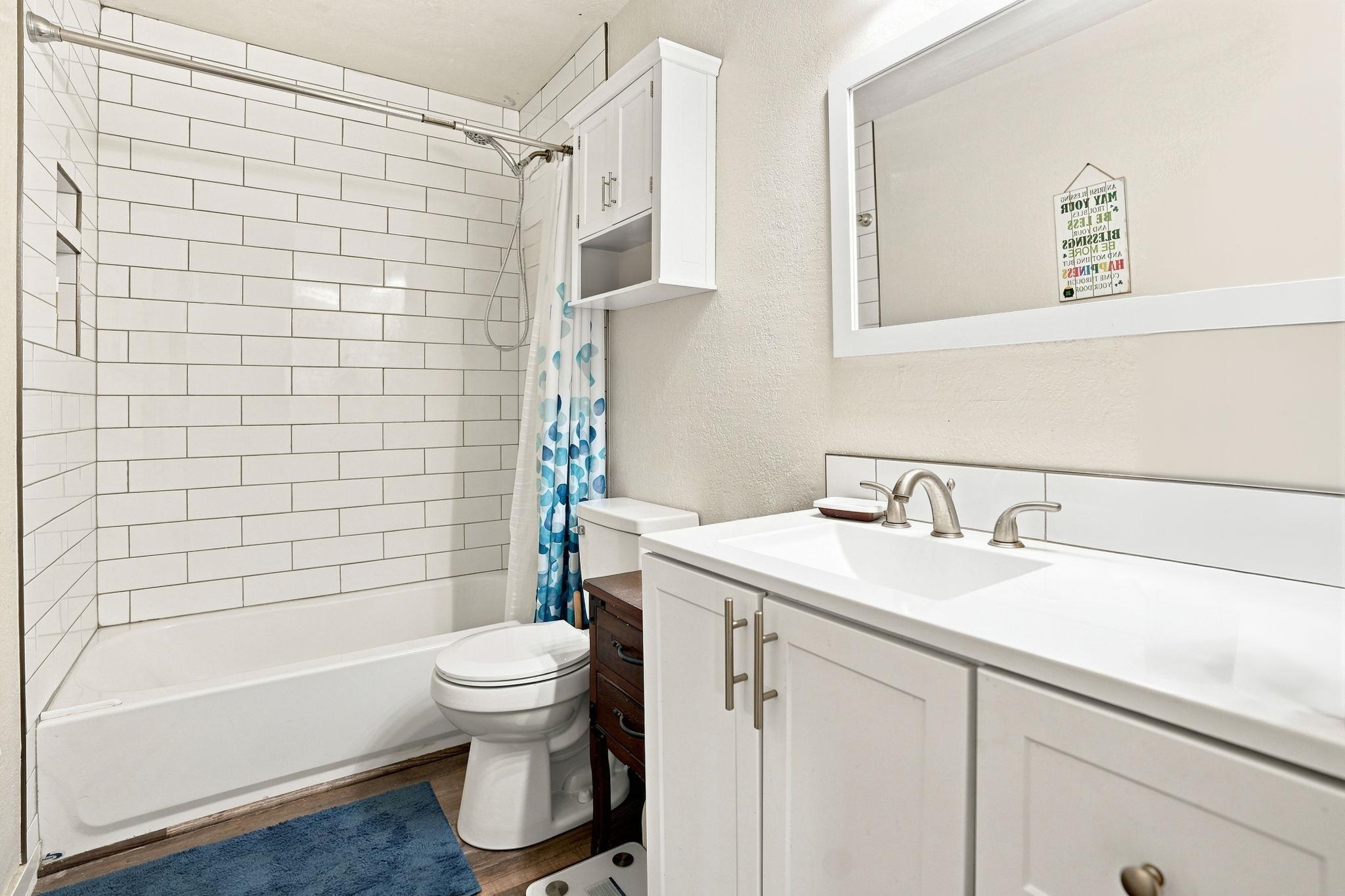 3196 Jamison Avenue Property Photo 11