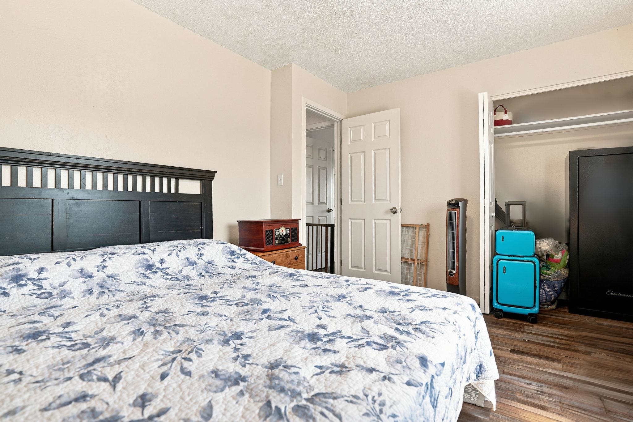 3196 Jamison Avenue Property Photo 15