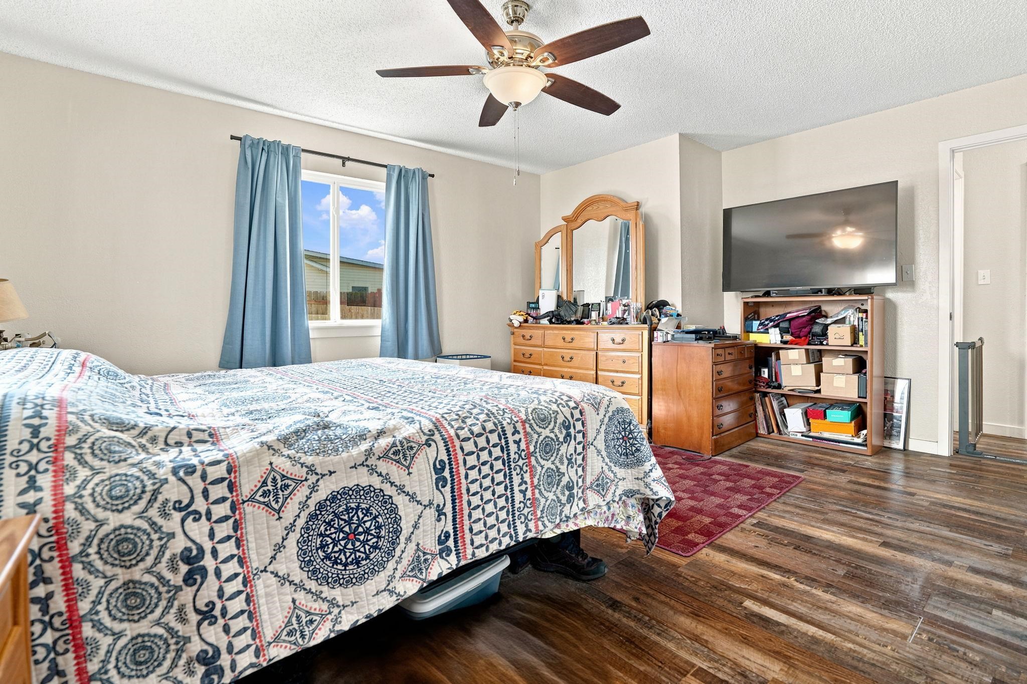 3196 Jamison Avenue Property Photo 17