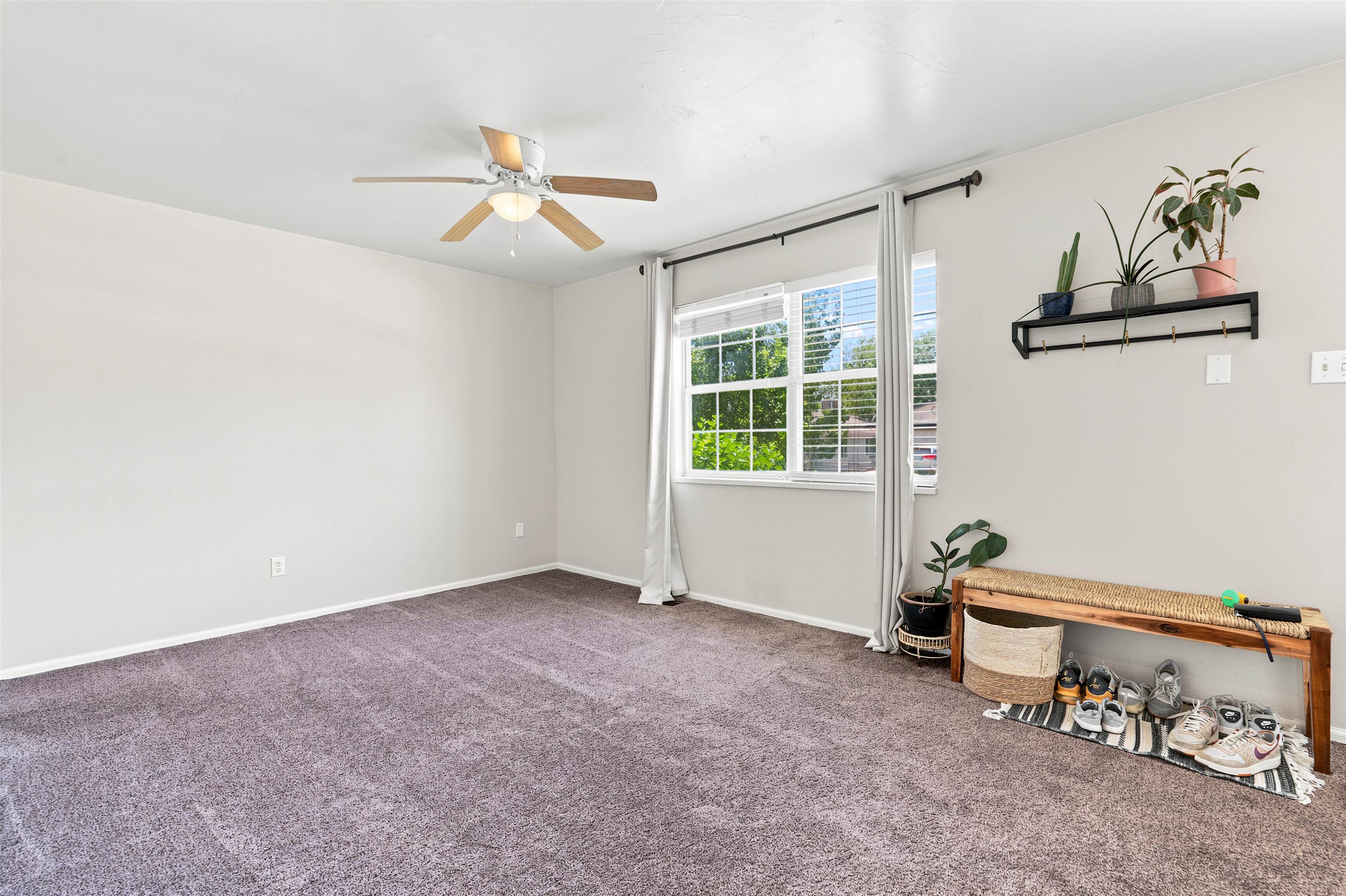 568 1/2 Cindy Ann Road Property Photo 6