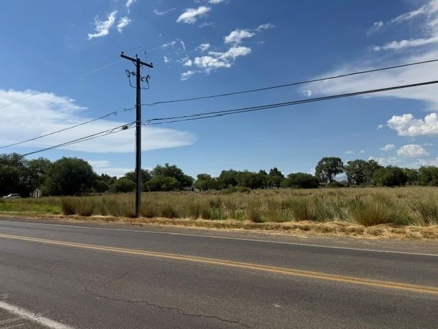 2904 B 1/2 Road Property Photo 3
