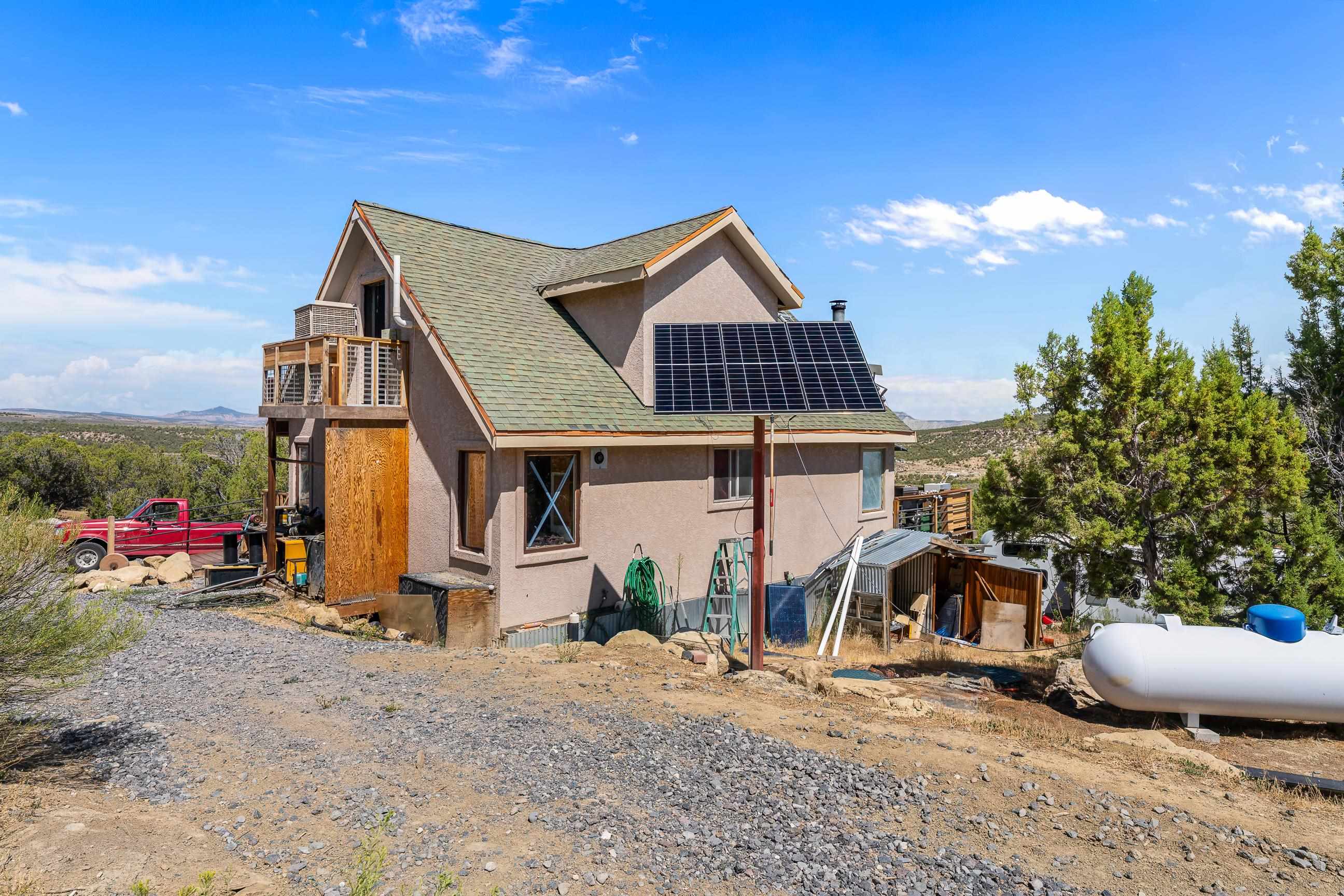 4452 Horse Canyon Road Property Photo 2