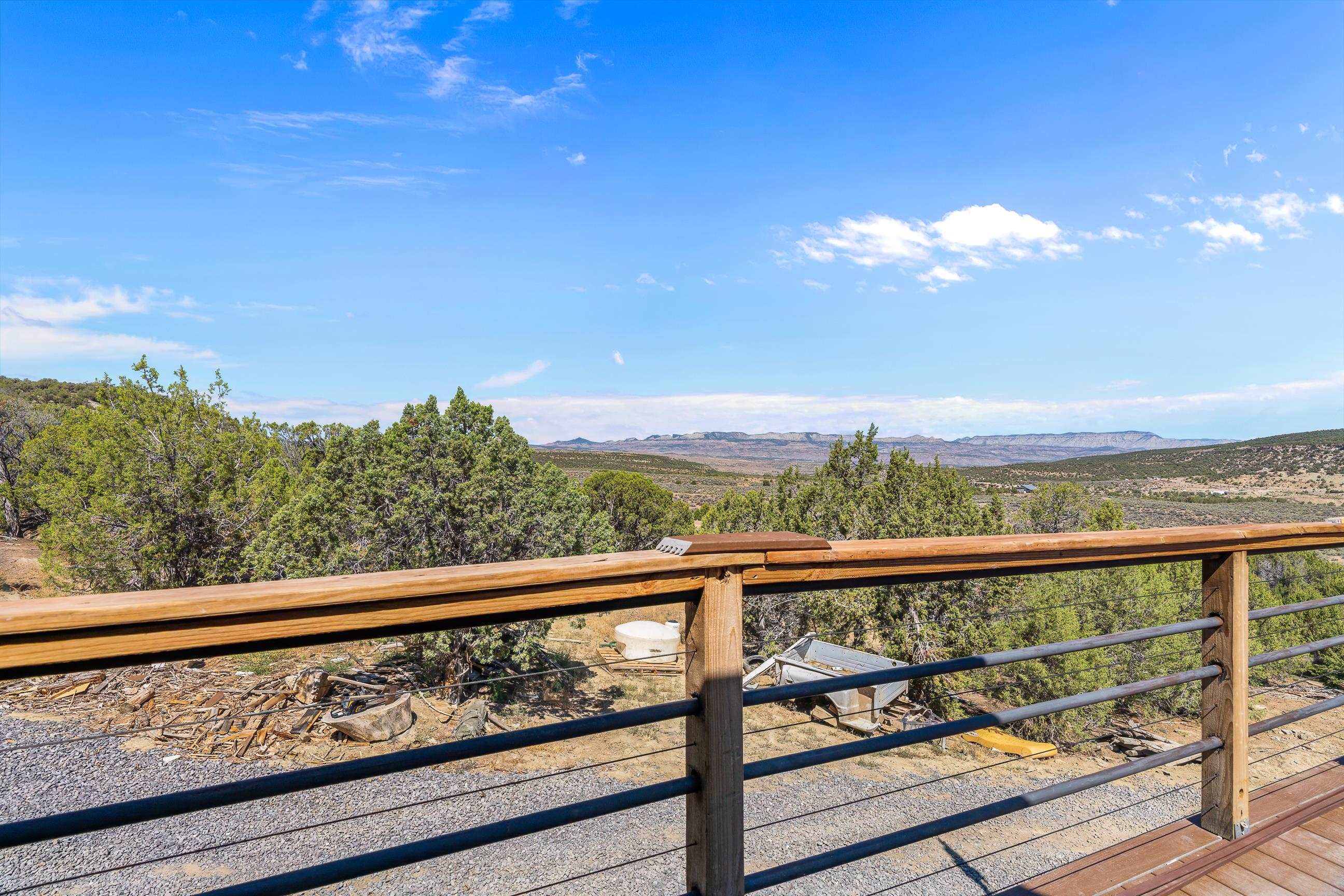 4452 Horse Canyon Road Property Photo 4