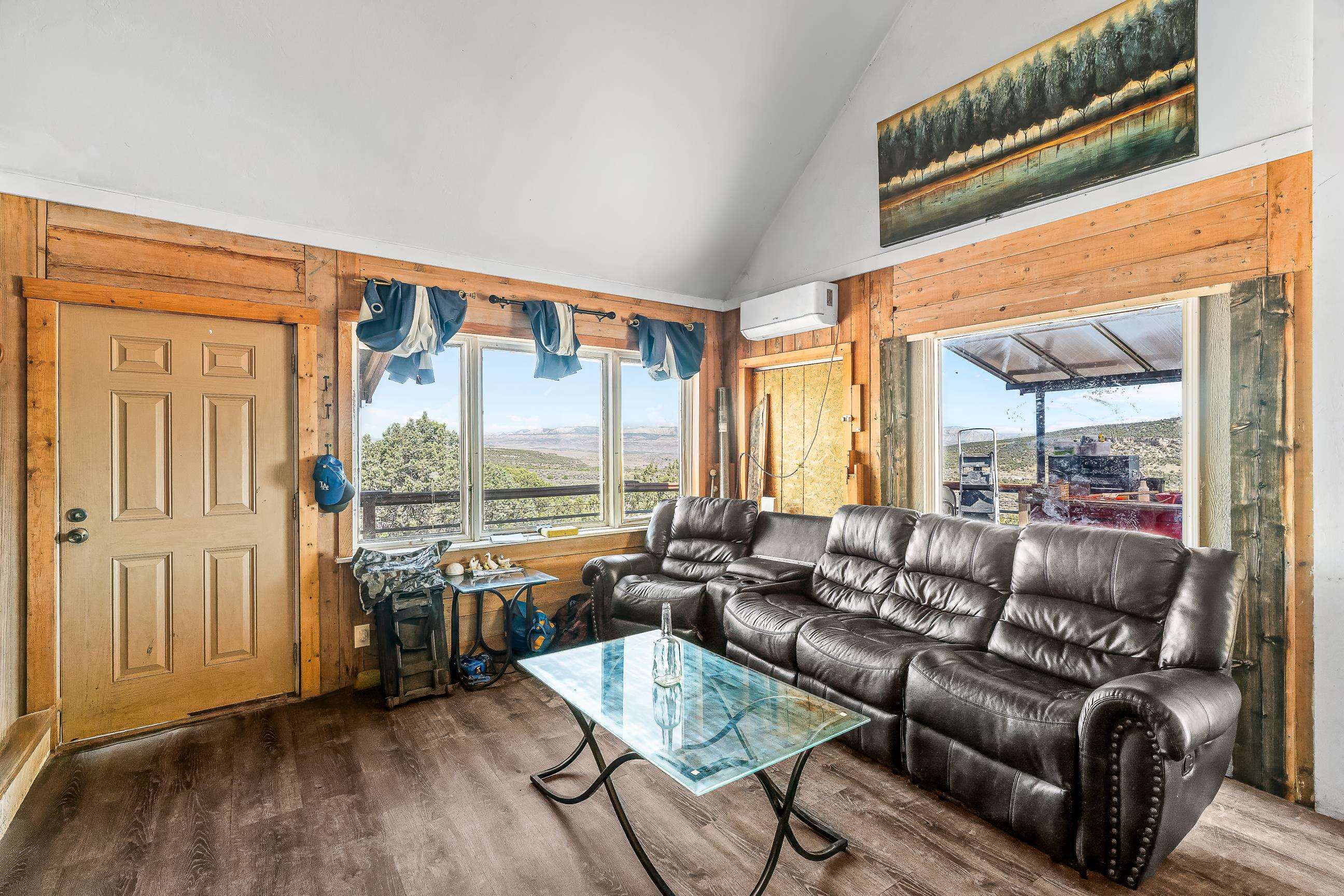 4452 Horse Canyon Road Property Photo 16