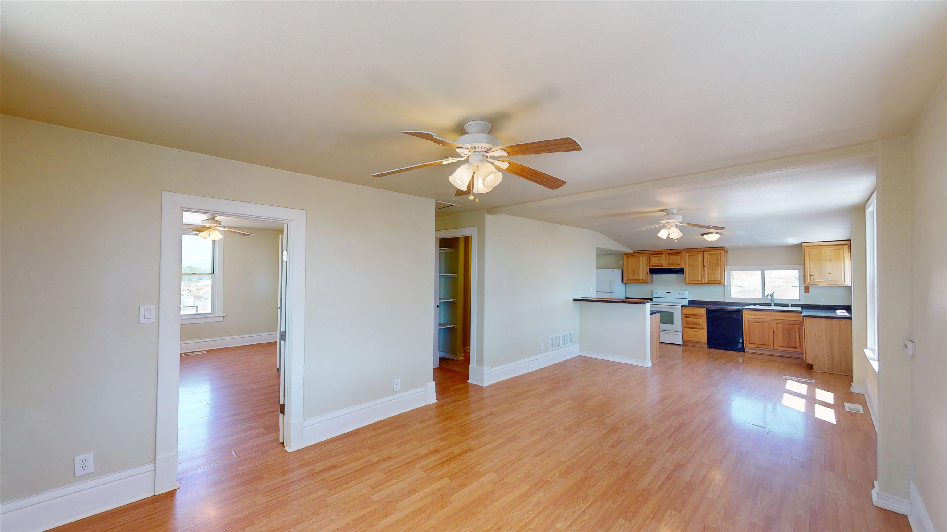 1376 N Road Property Photo 2