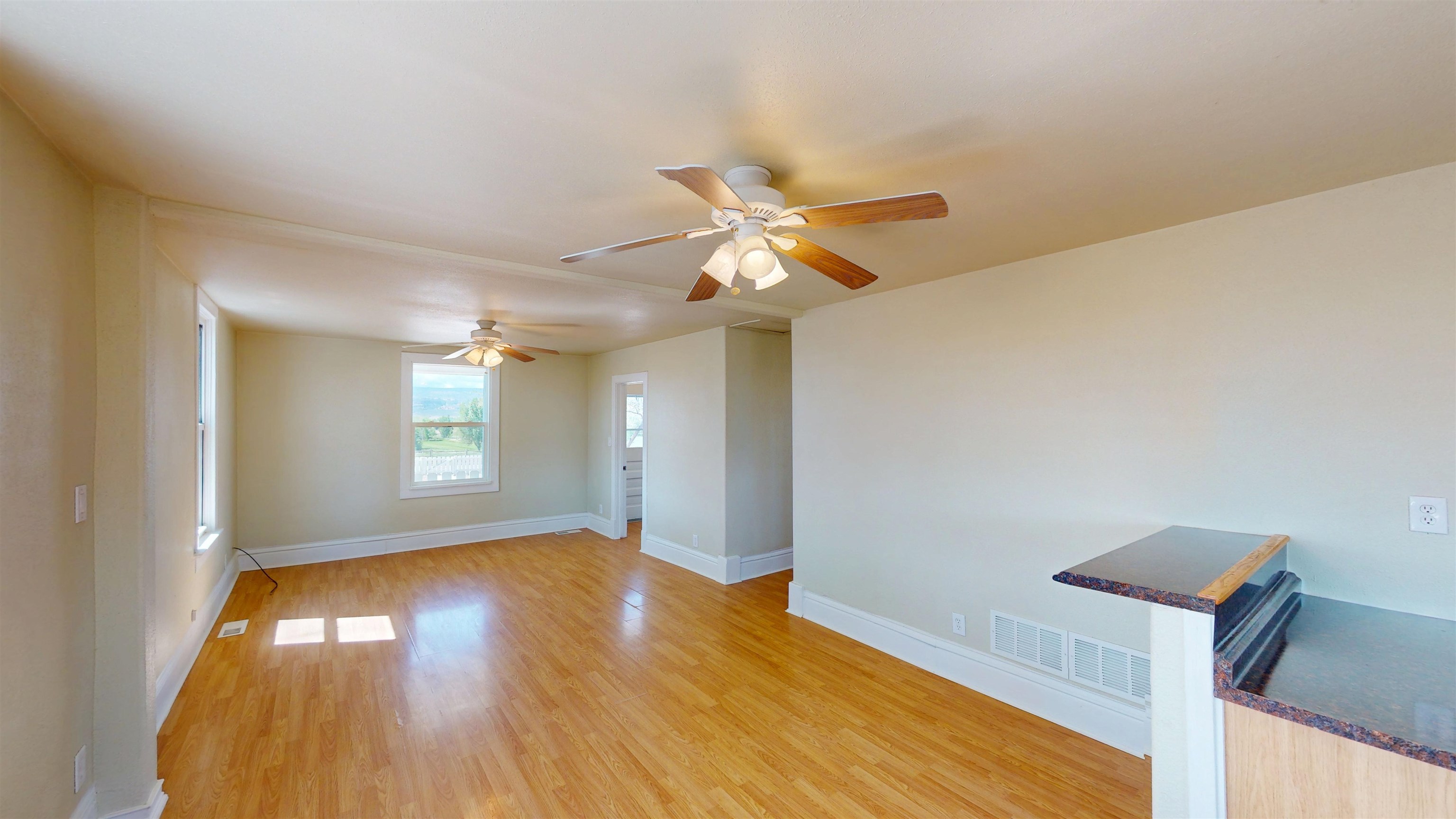 1376 N Road Property Photo 5