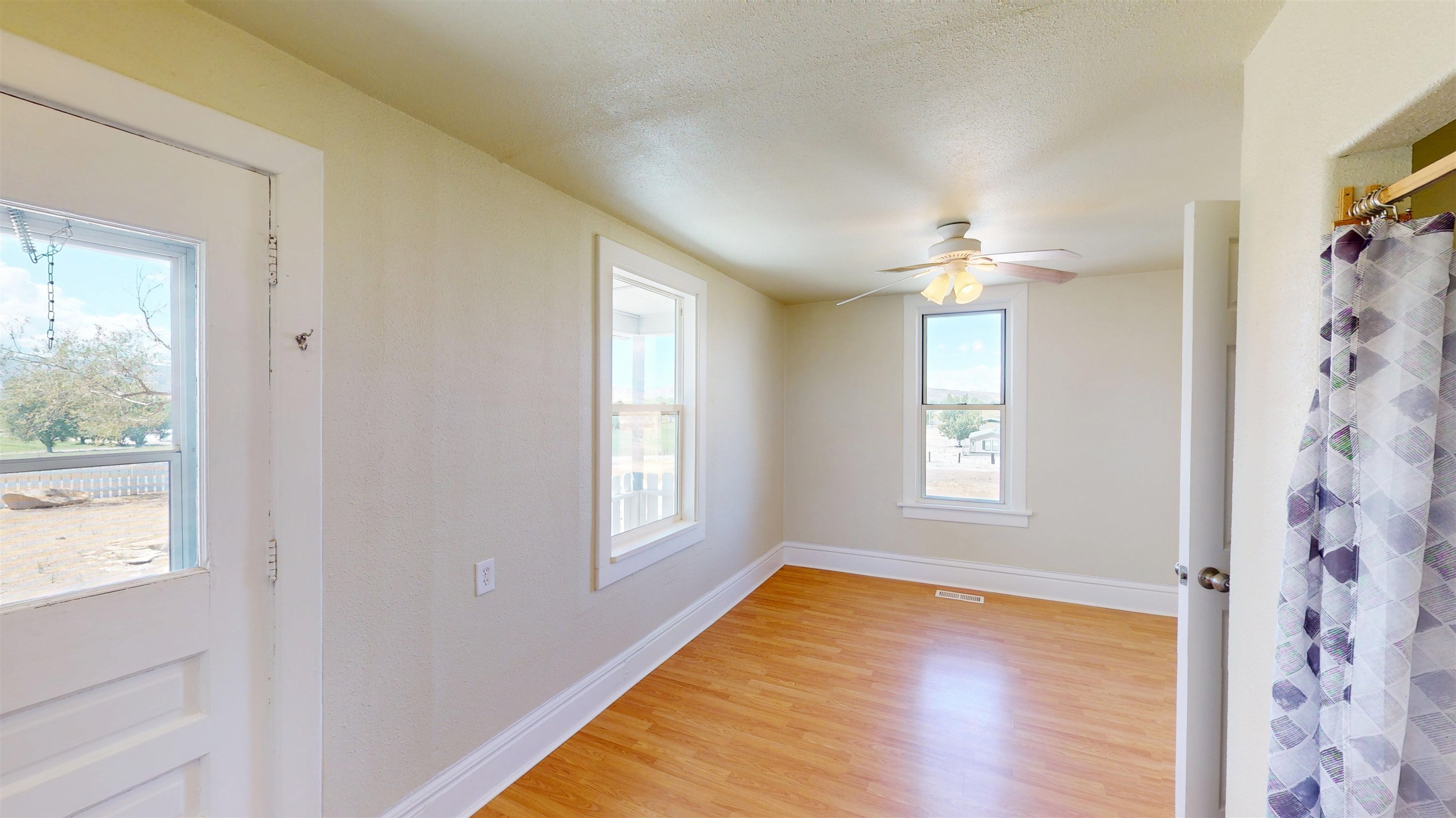 1376 N Road Property Photo 12