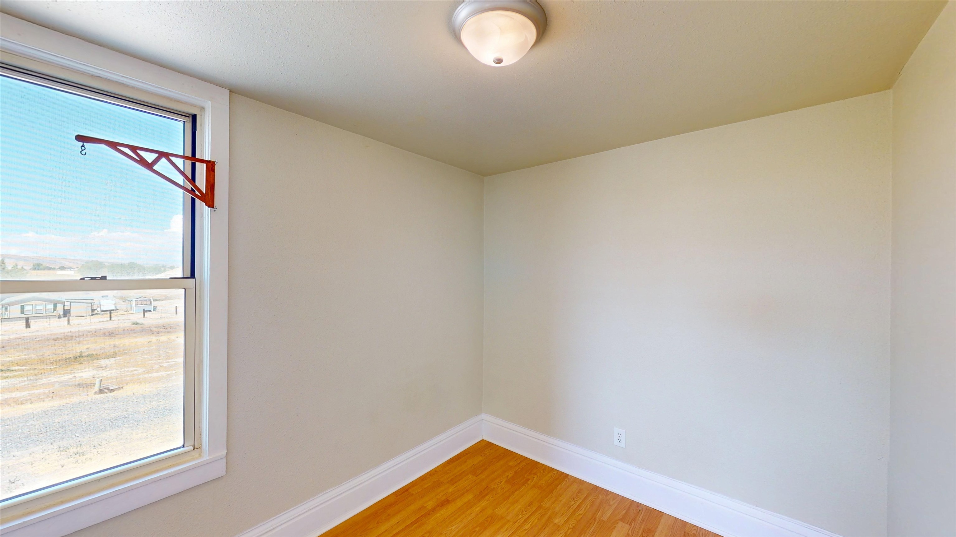 1376 N Road Property Photo 18