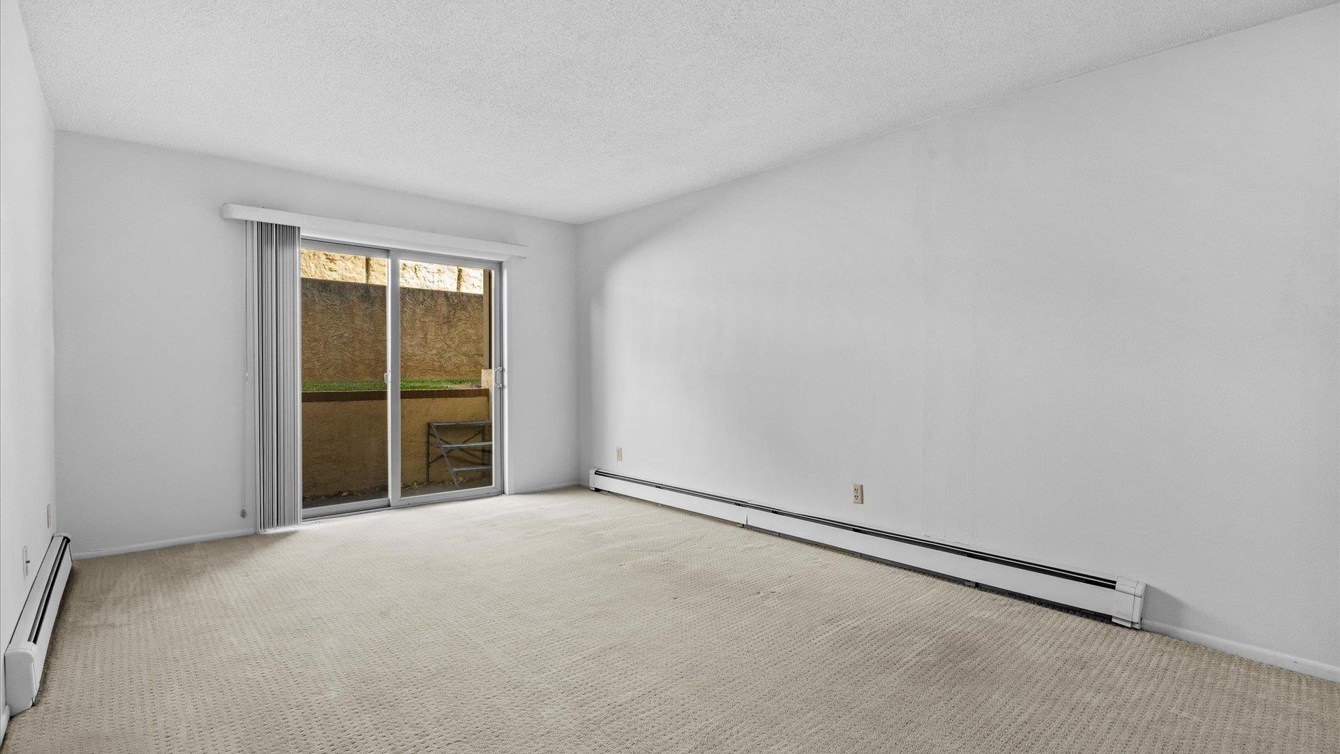 3231 Lakeside Drive Property Photo 5