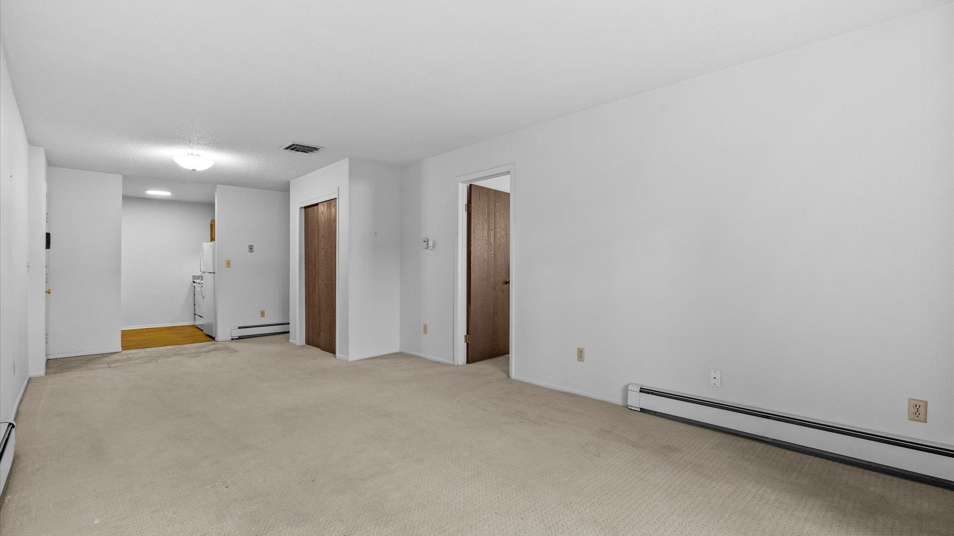 3231 Lakeside Drive Property Photo 6