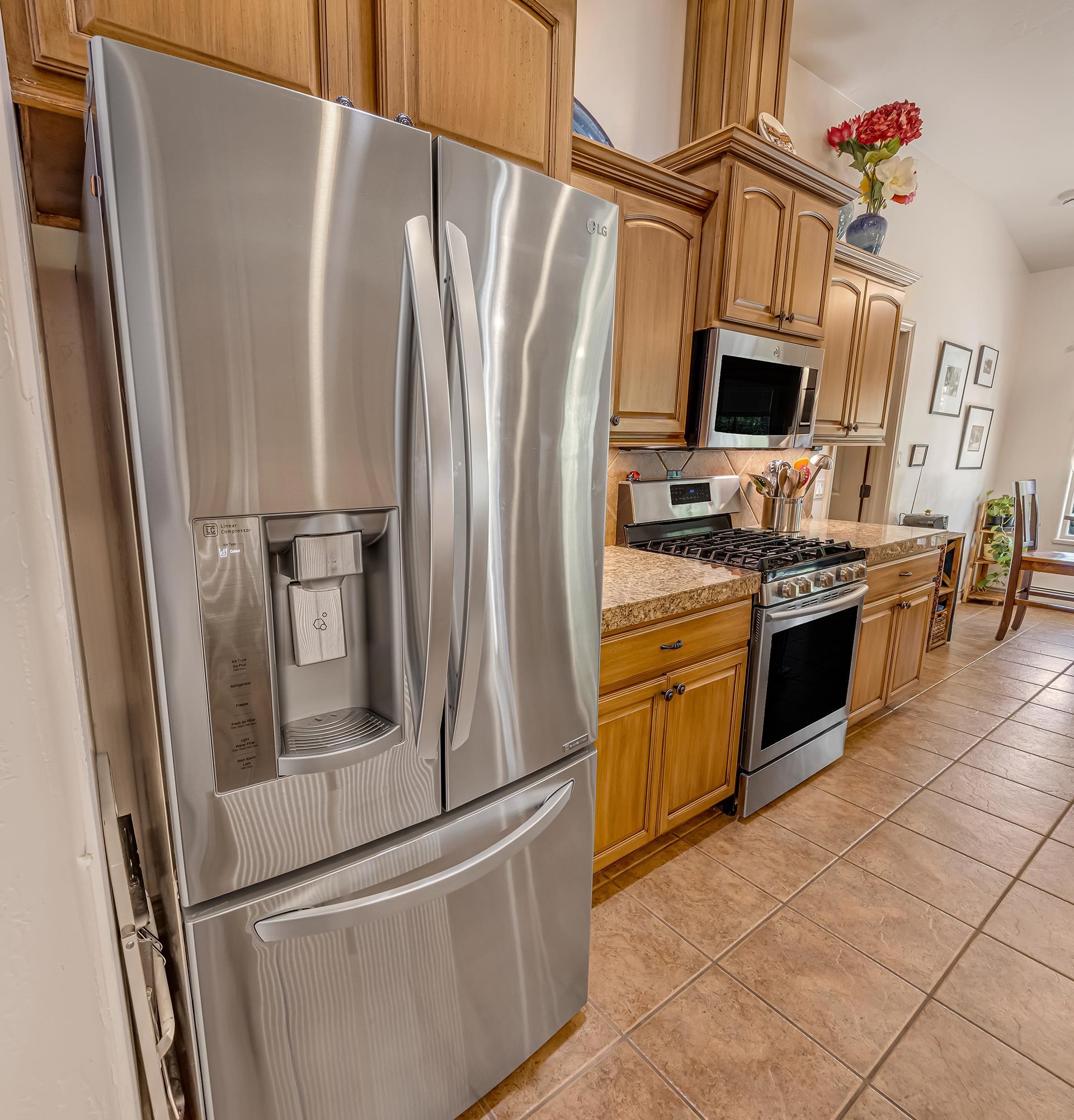671 Tahoe Circle Property Photo 12