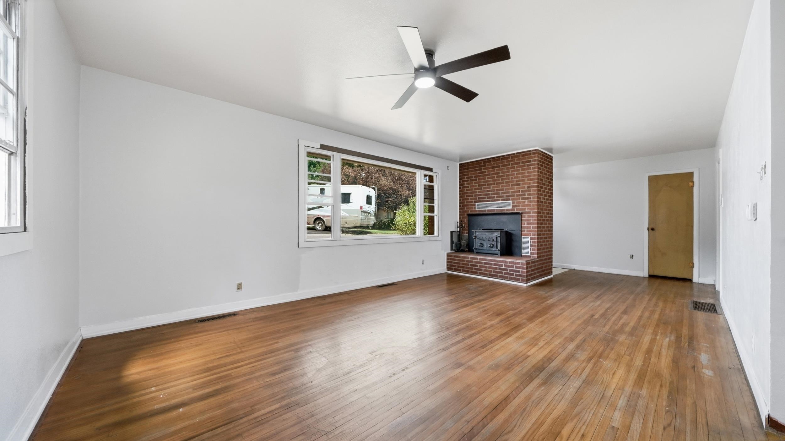 202 Red Mesa Heights Road Property Photo 4