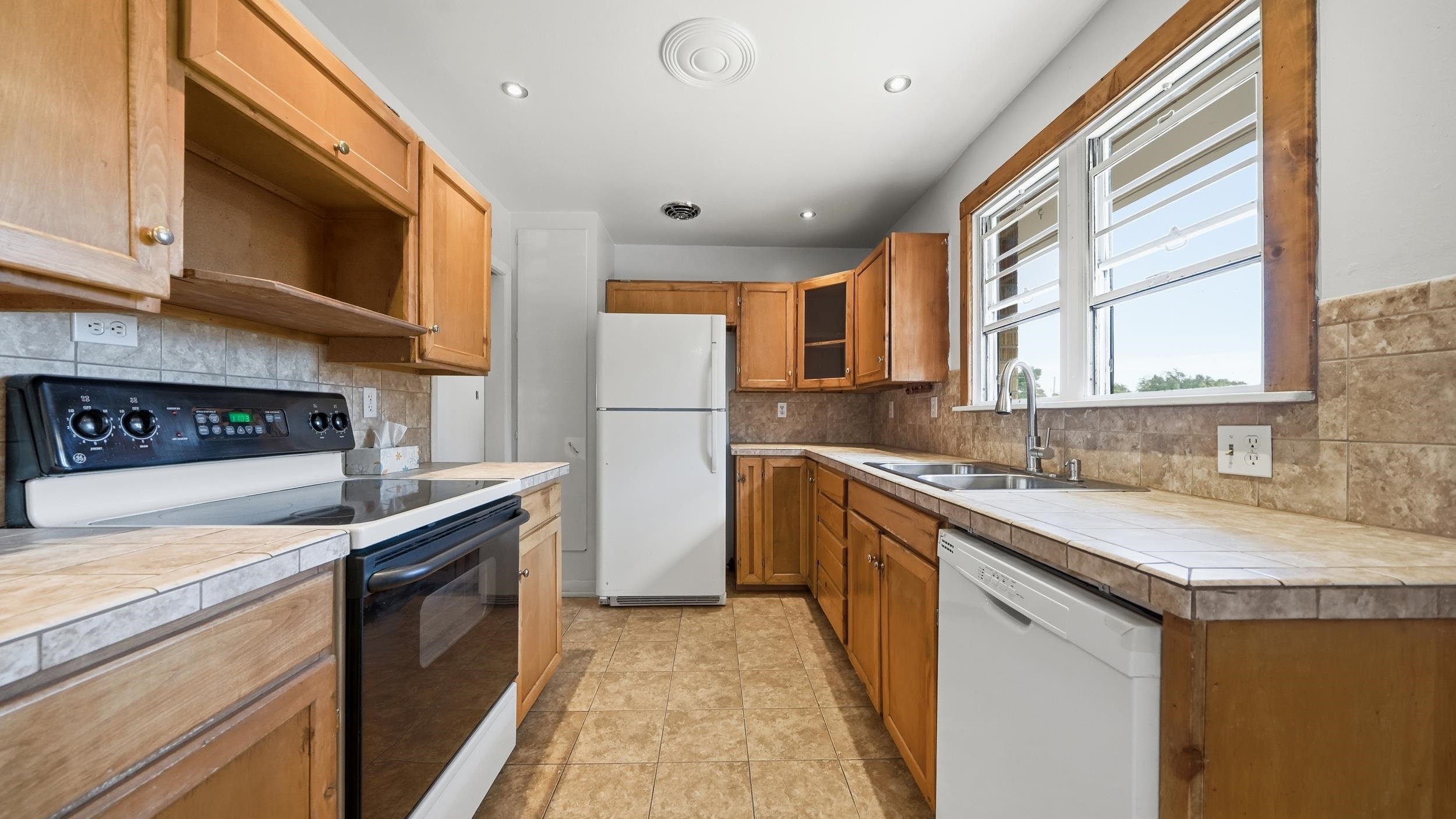 202 Red Mesa Heights Road Property Photo 8