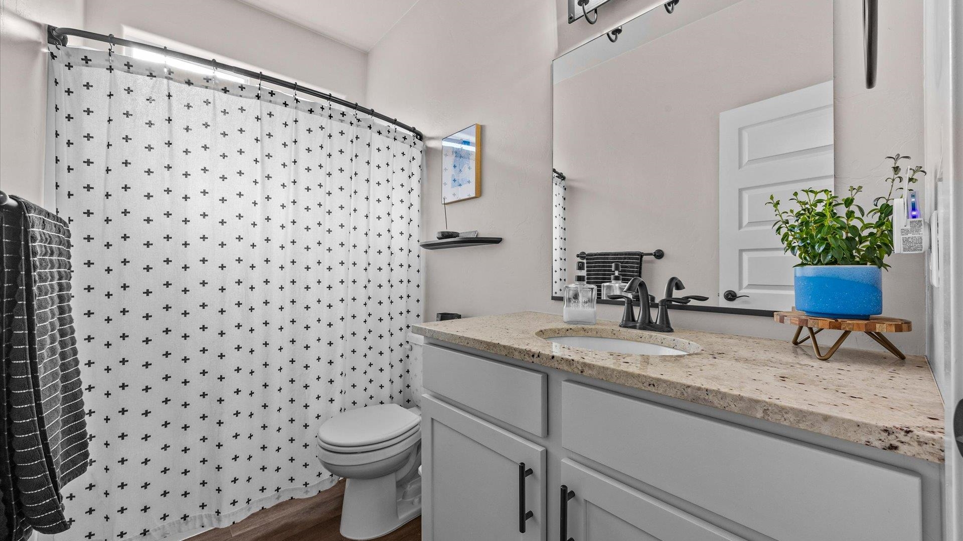 2472 Kerk Avenue Property Photo 22