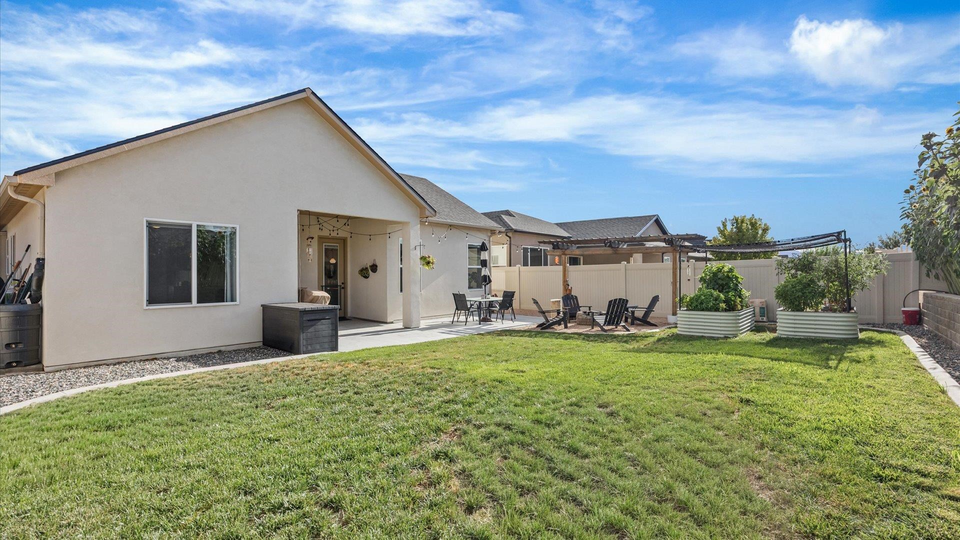 2472 Kerk Avenue Property Photo 28