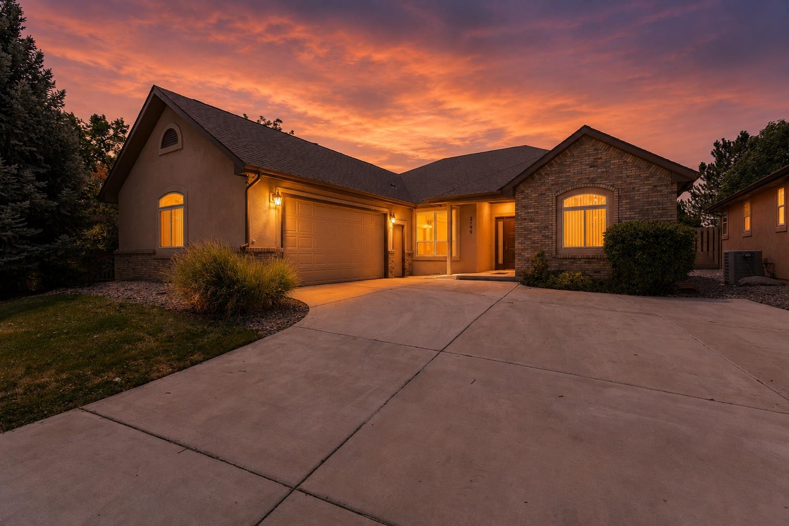 2199 Fernwood Court Property Photo 1