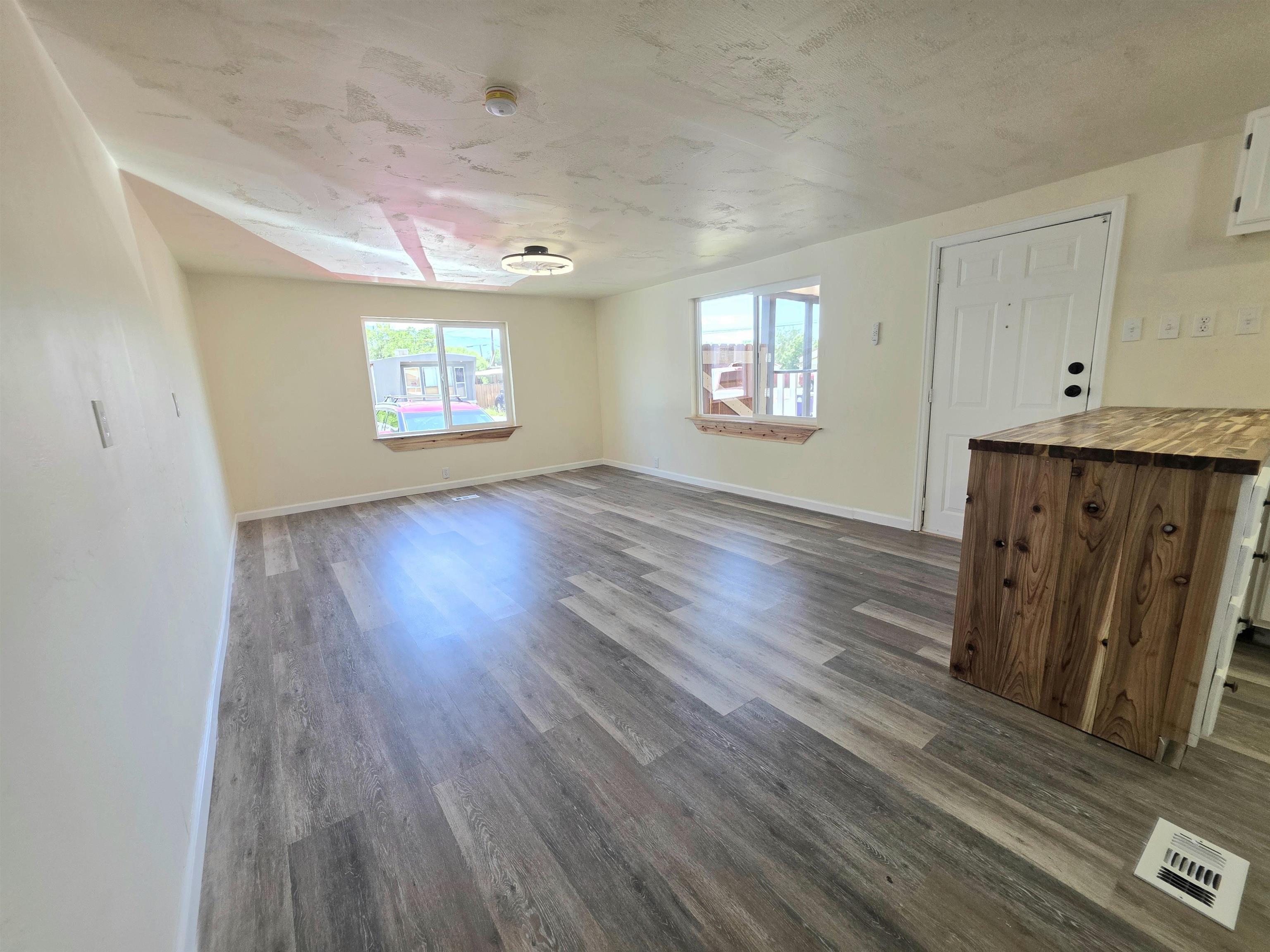 3268 E Road Property Photo 9