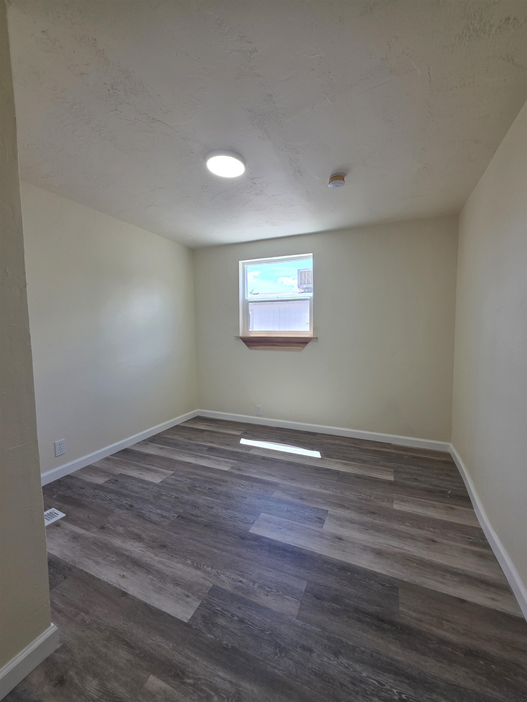 3268 E Road Property Photo 15