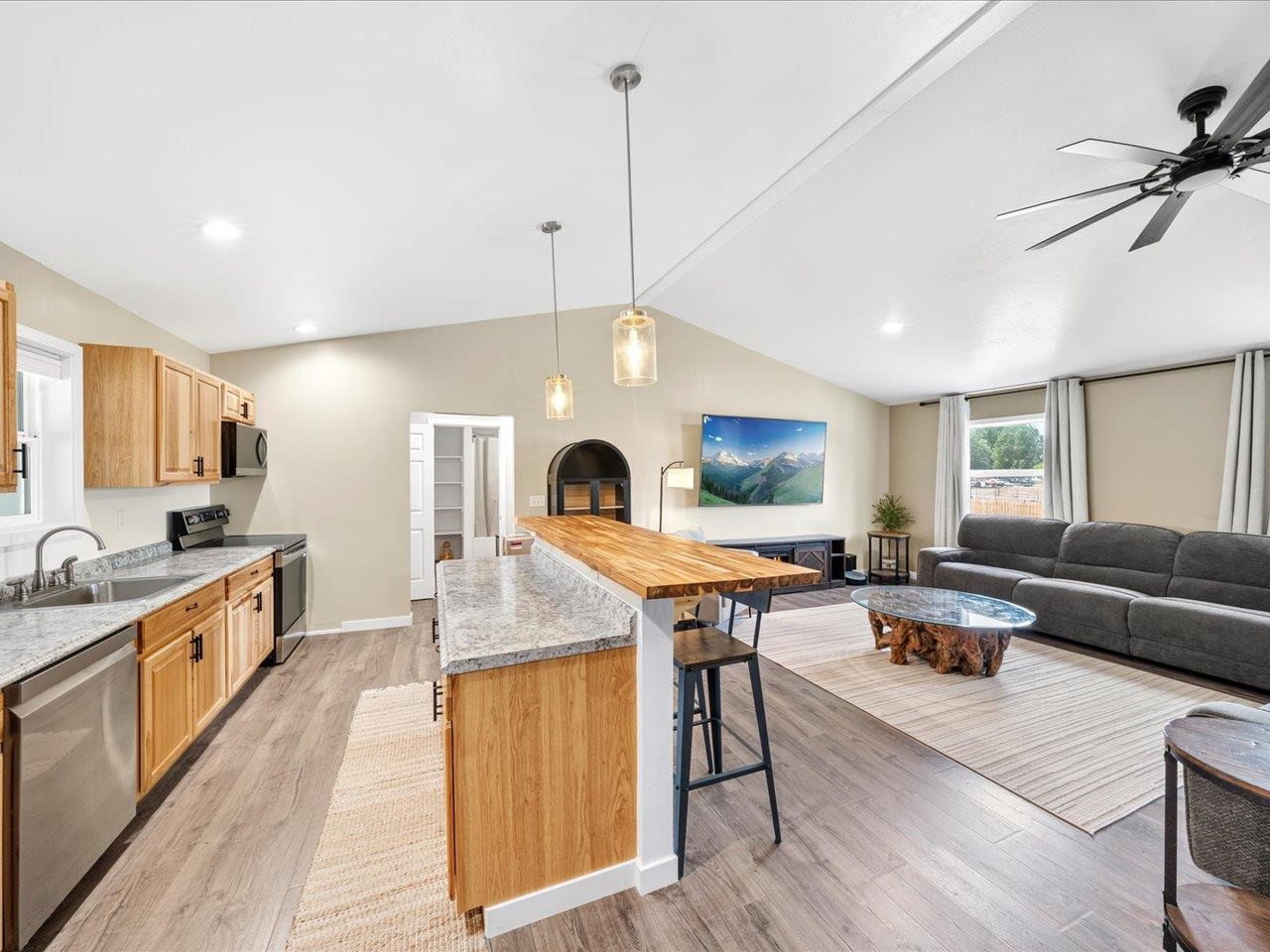 54230 Faith Trail Property Photo 11