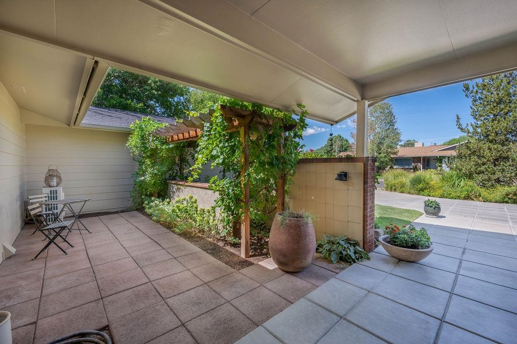 724 Wedge Drive Property Photo 4