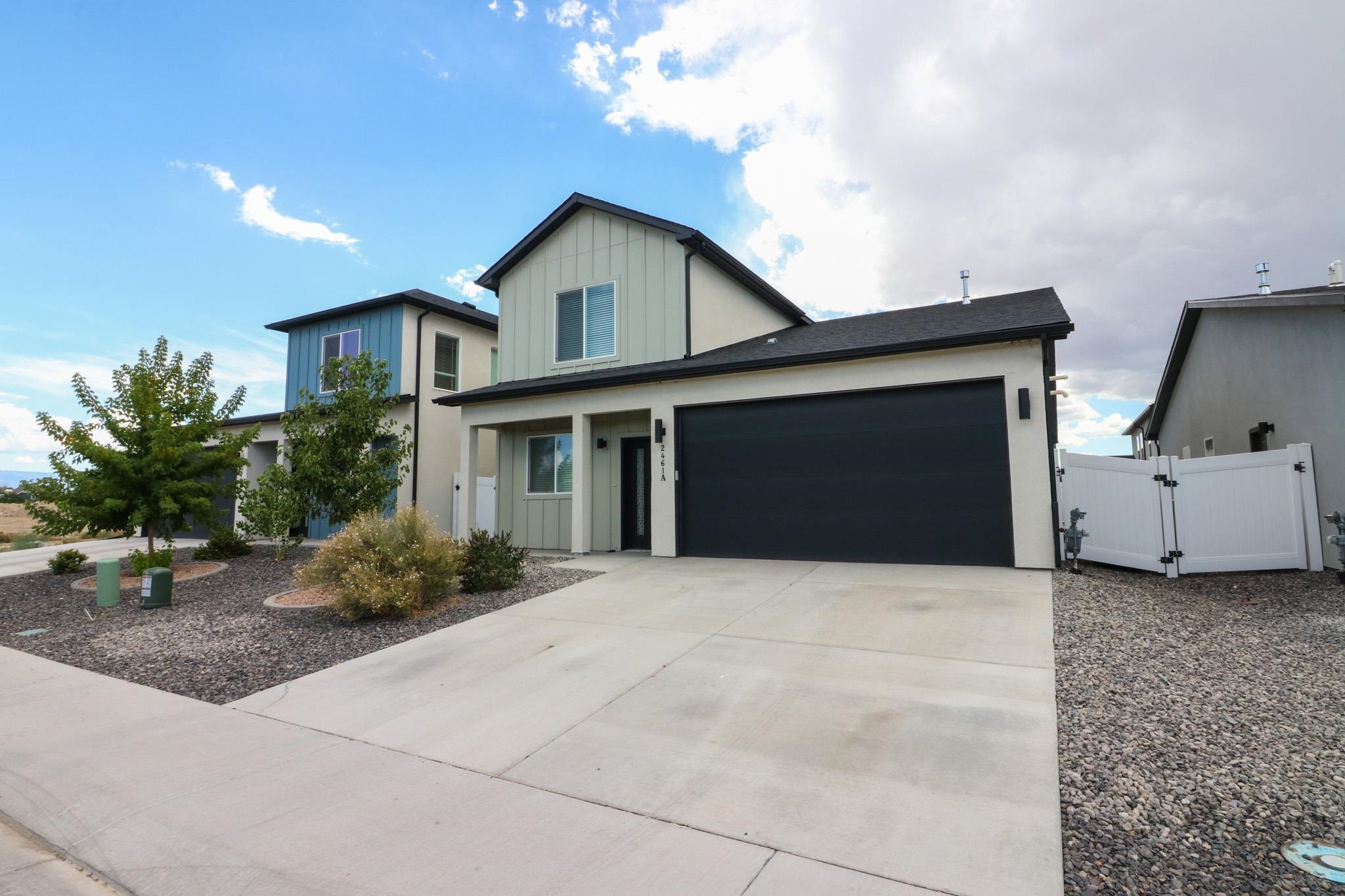2461 Ross Road Property Photo 2