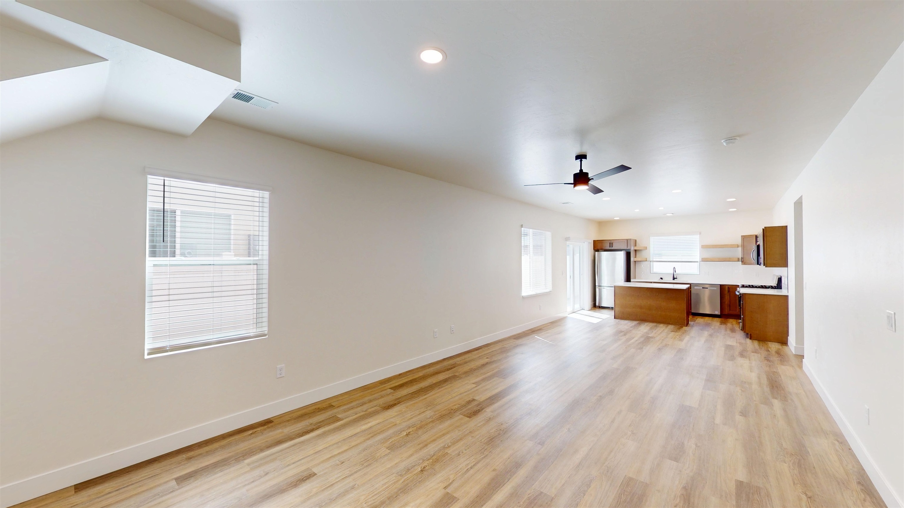 2461 Ross Road Property Photo 4