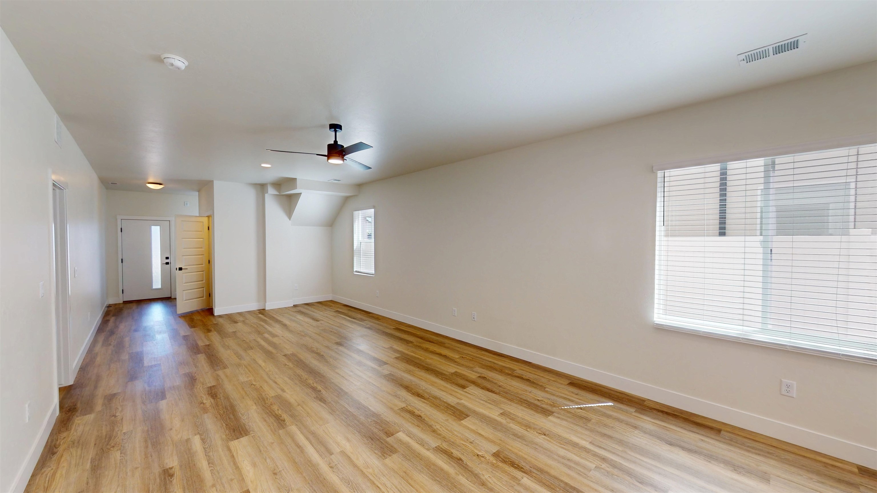 2461 Ross Road Property Photo 12