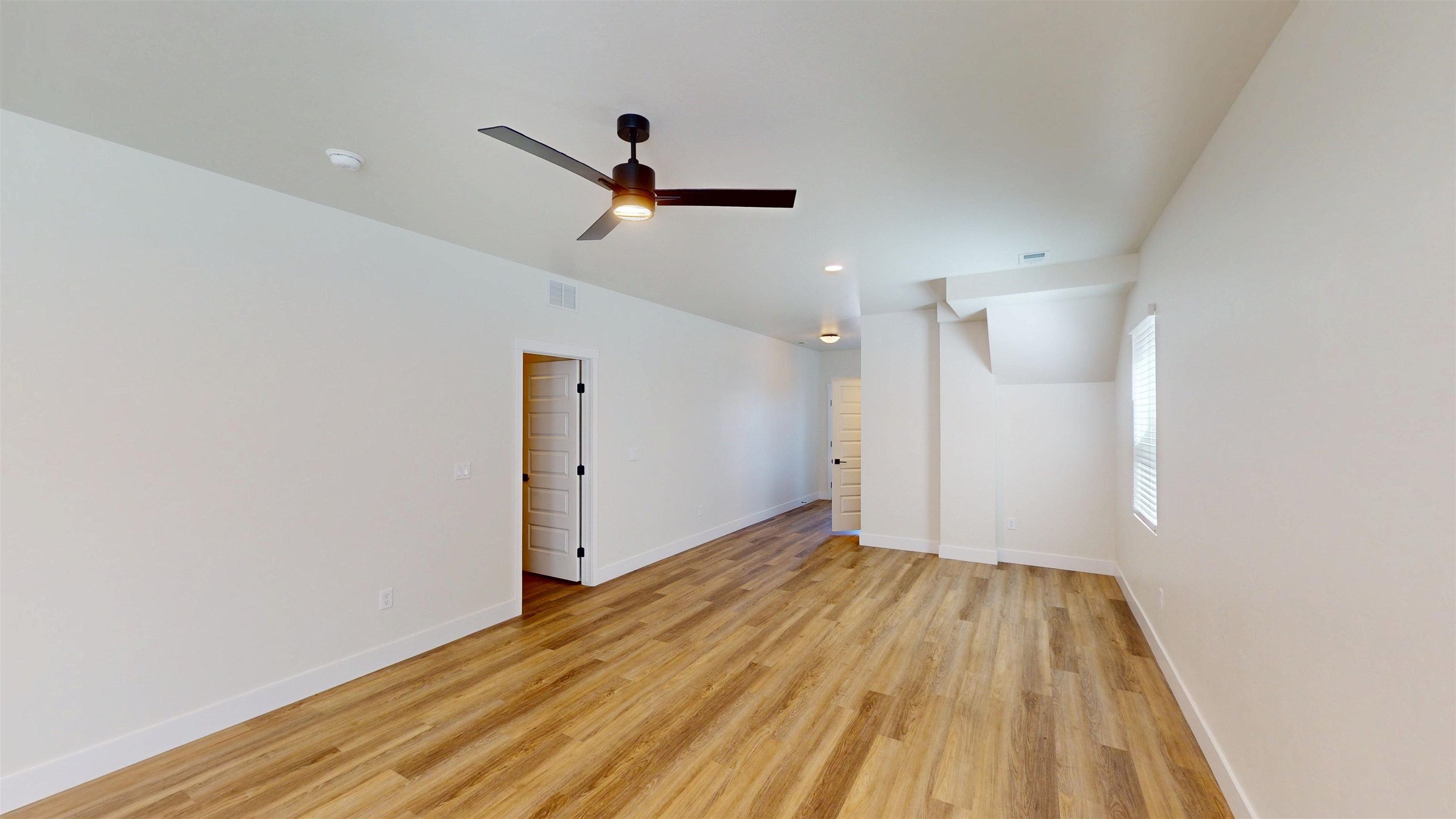2461 Ross Road Property Photo 13