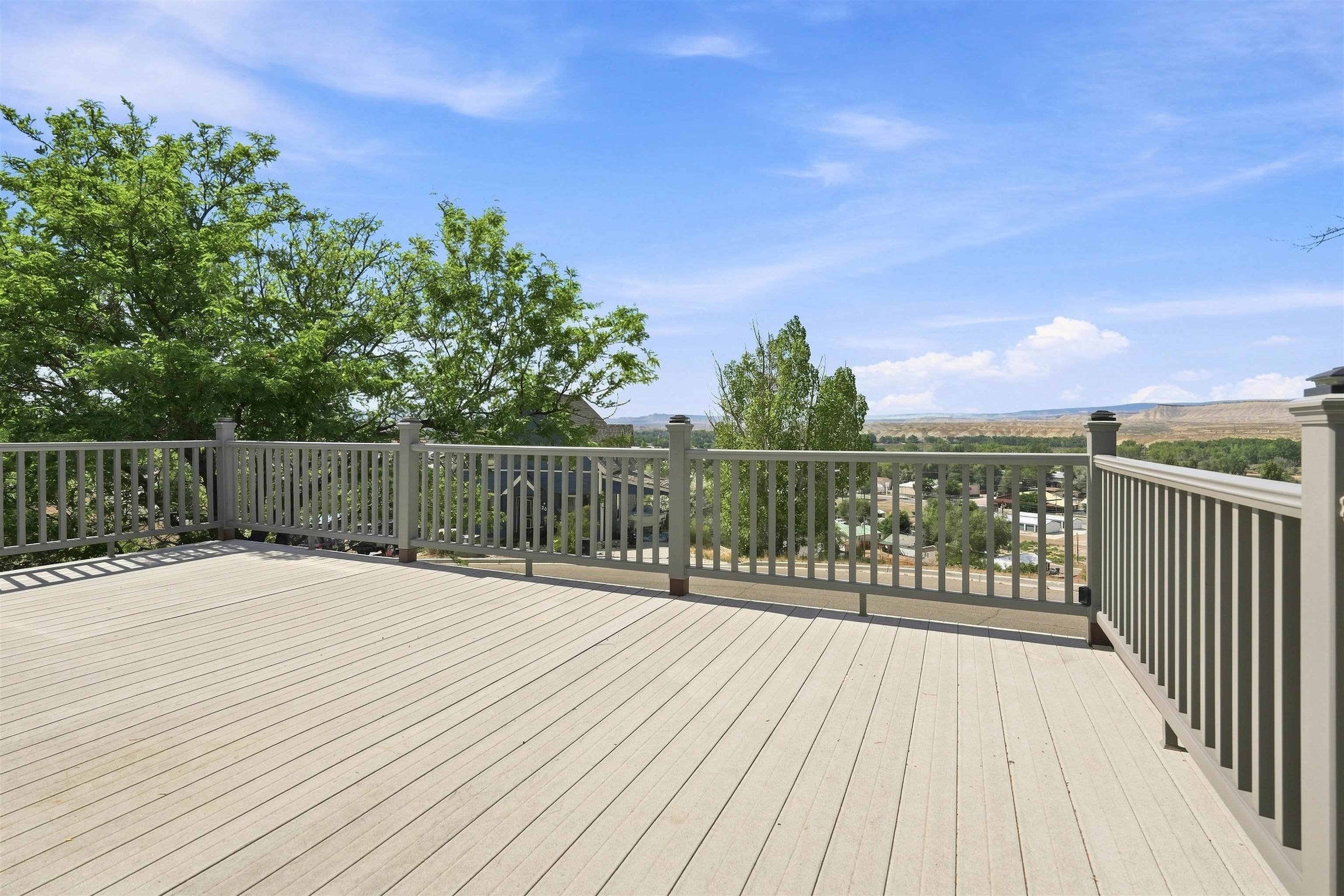 201 Hillcrest Circle Property Photo 15