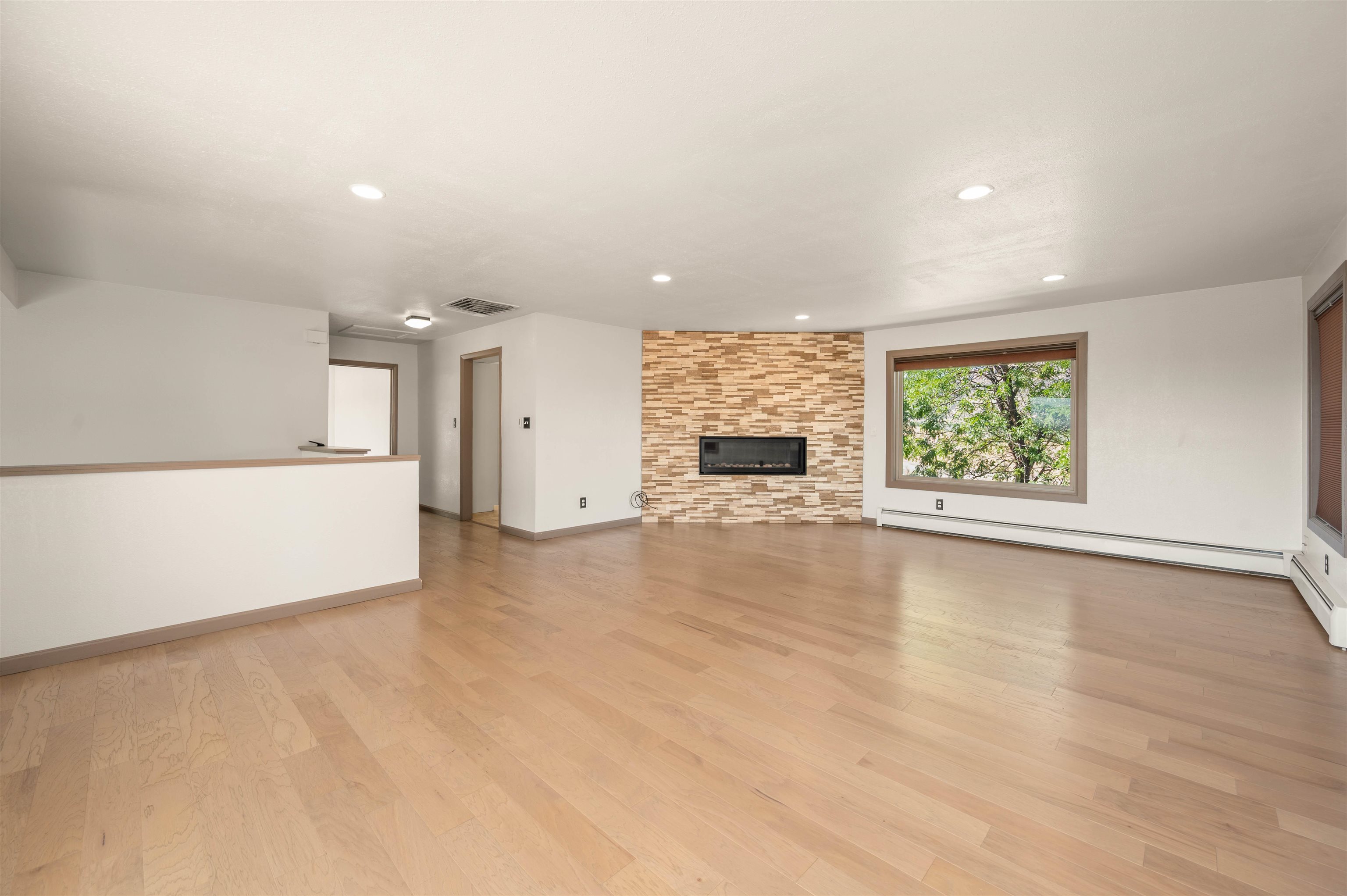 547 W Greenwood Drive Property Photo 8