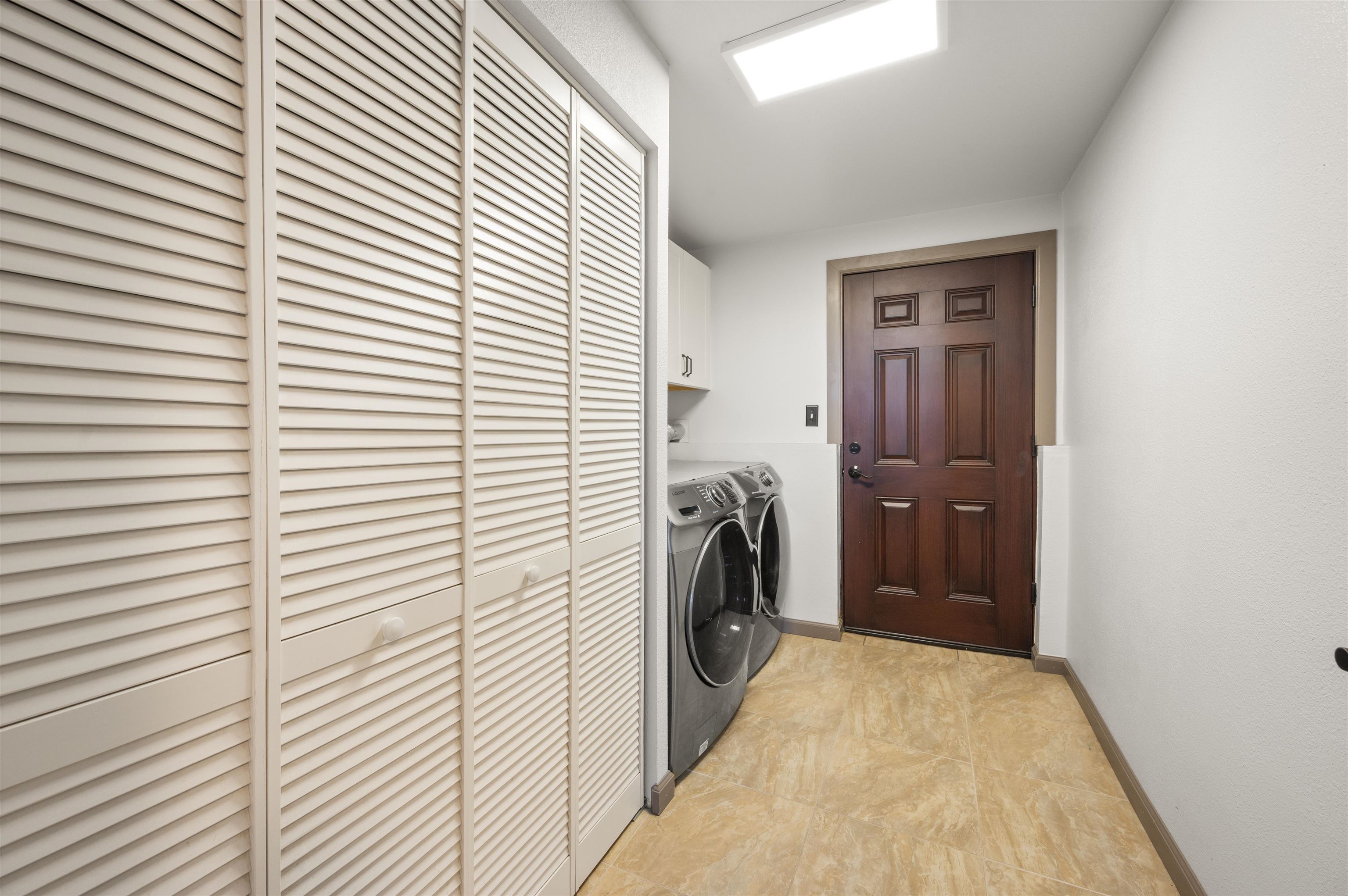 547 W Greenwood Drive Property Photo 17